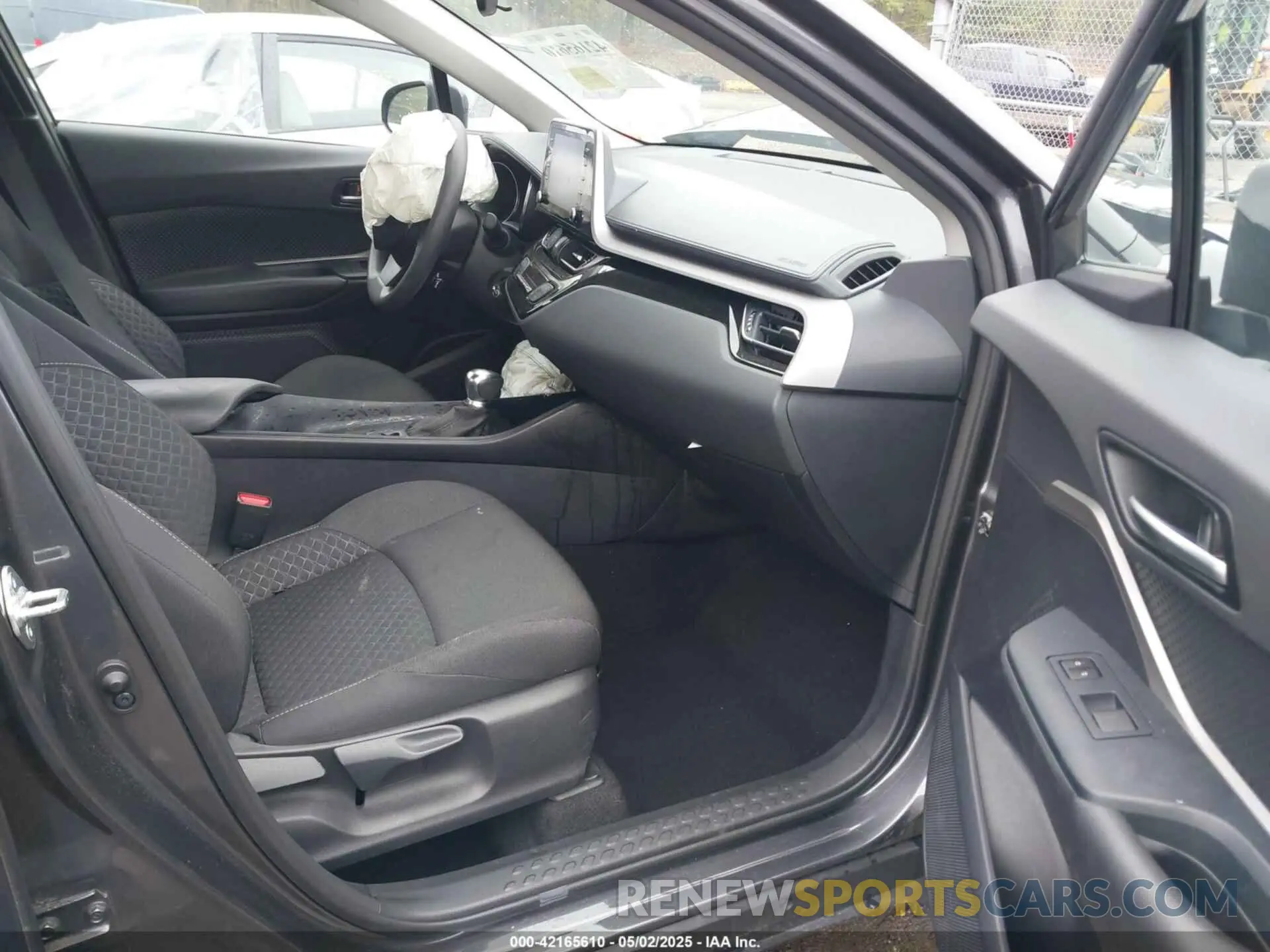 5 Photograph of a damaged car NMTKHMBX3MR125580 TOYOTA C-HR 2021