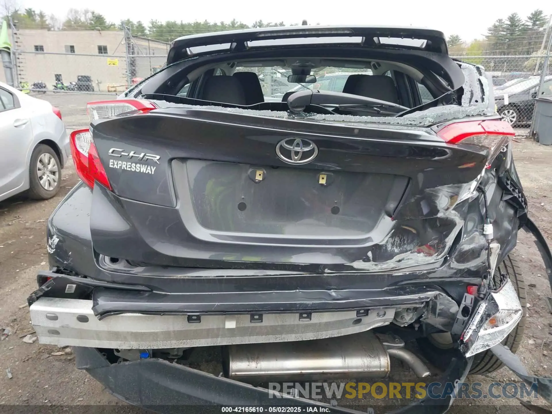 6 Photograph of a damaged car NMTKHMBX3MR125580 TOYOTA C-HR 2021