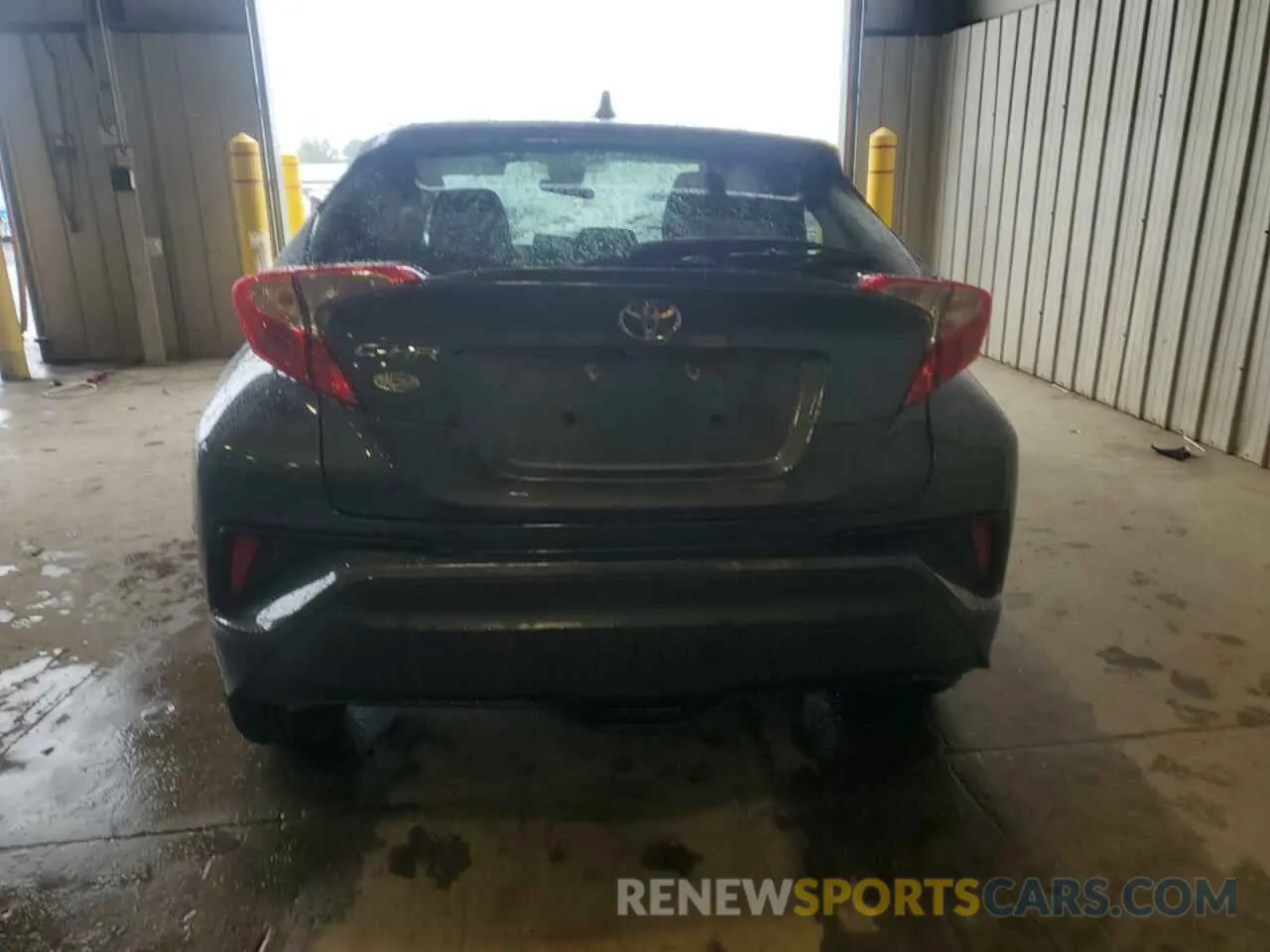 6 Photograph of a damaged car NMTKHMBX3MR131802 TOYOTA C-HR 2021