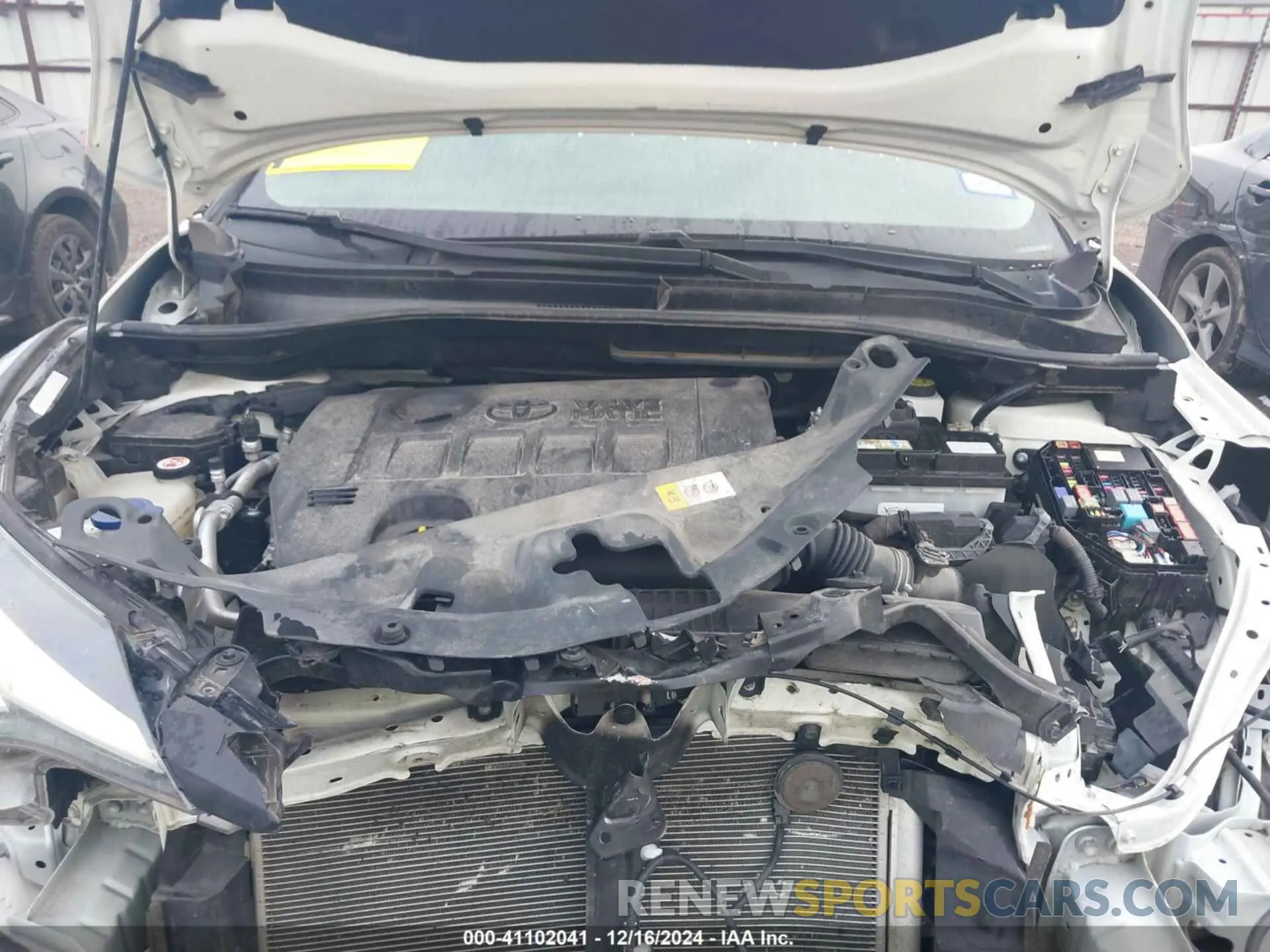 10 Фотография поврежденного автомобиля NMTKHMBX4MR128066 TOYOTA C-HR 2021