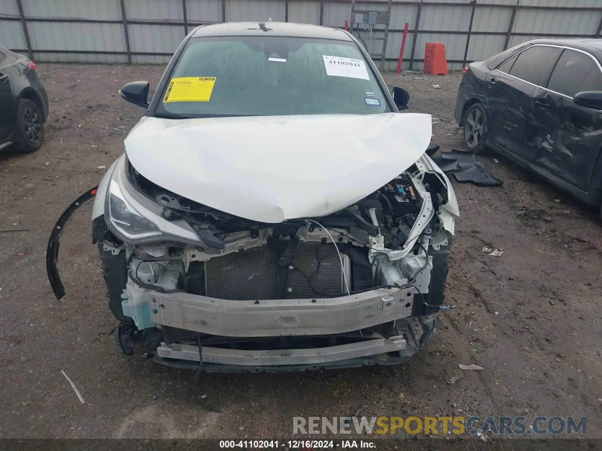 13 Фотография поврежденного автомобиля NMTKHMBX4MR128066 TOYOTA C-HR 2021
