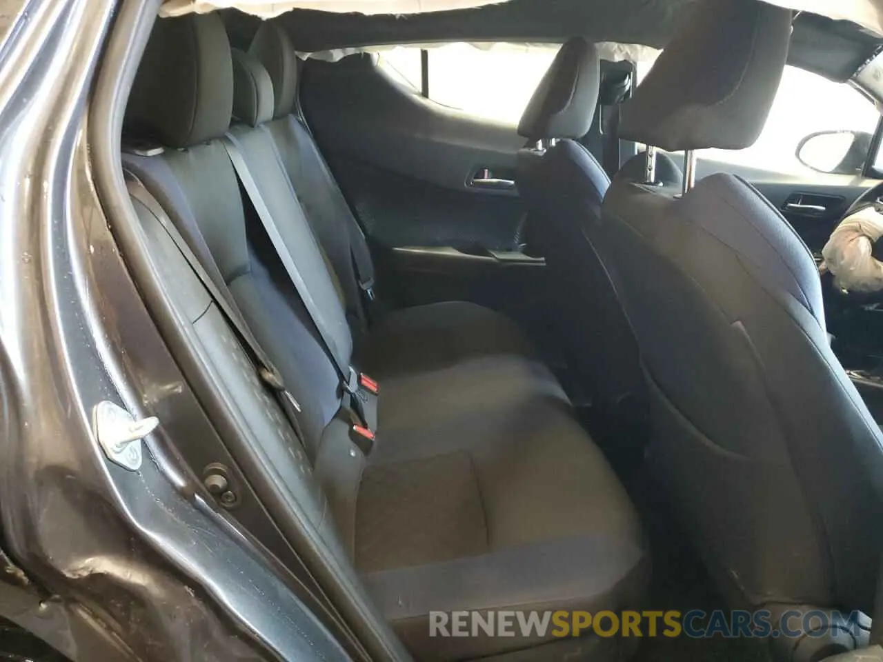 11 Фотография поврежденного автомобиля NMTKHMBX5MR123006 TOYOTA C-HR 2021