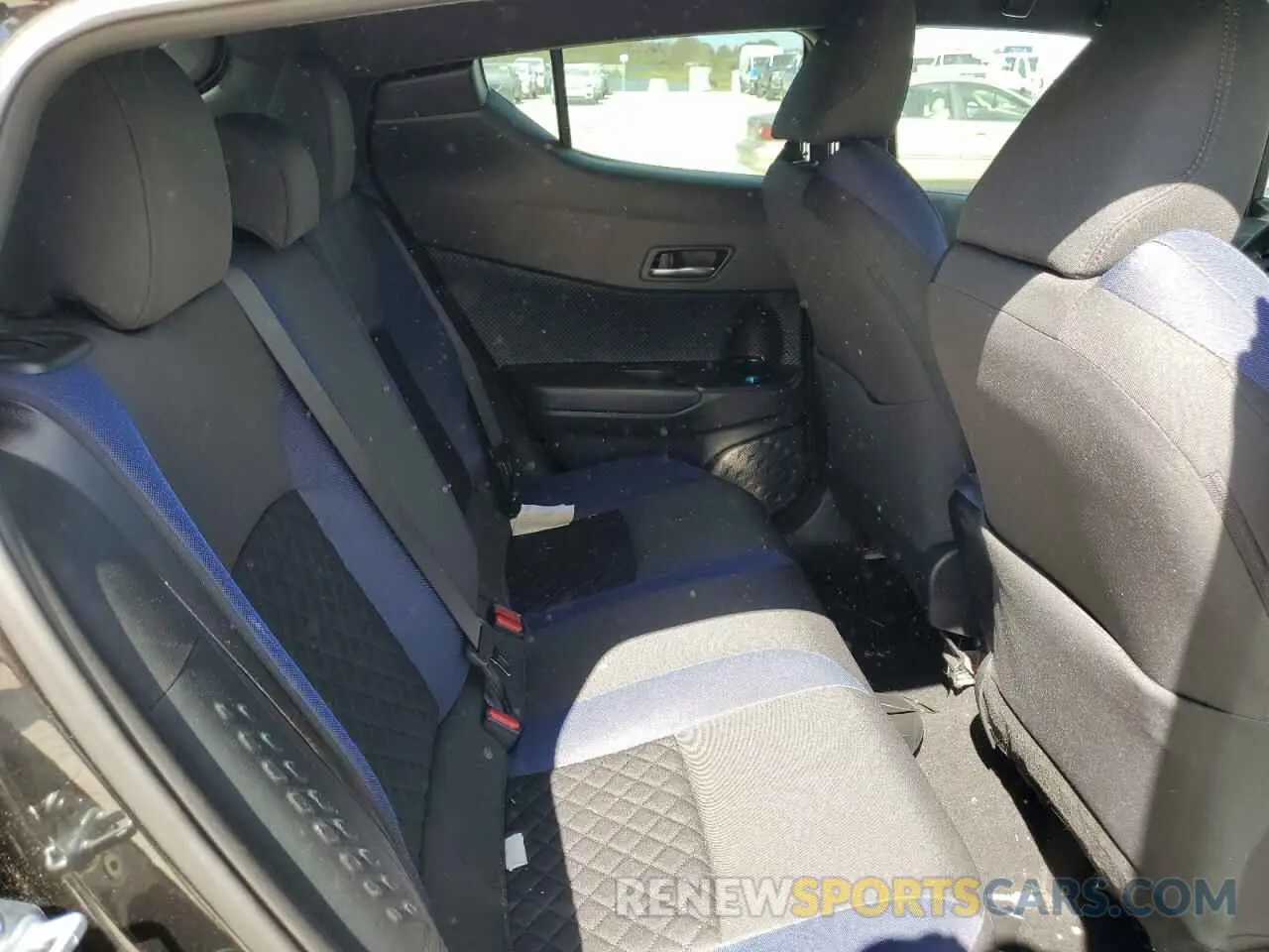 11 Фотография поврежденного автомобиля NMTKHMBX5MR139979 TOYOTA C-HR 2021