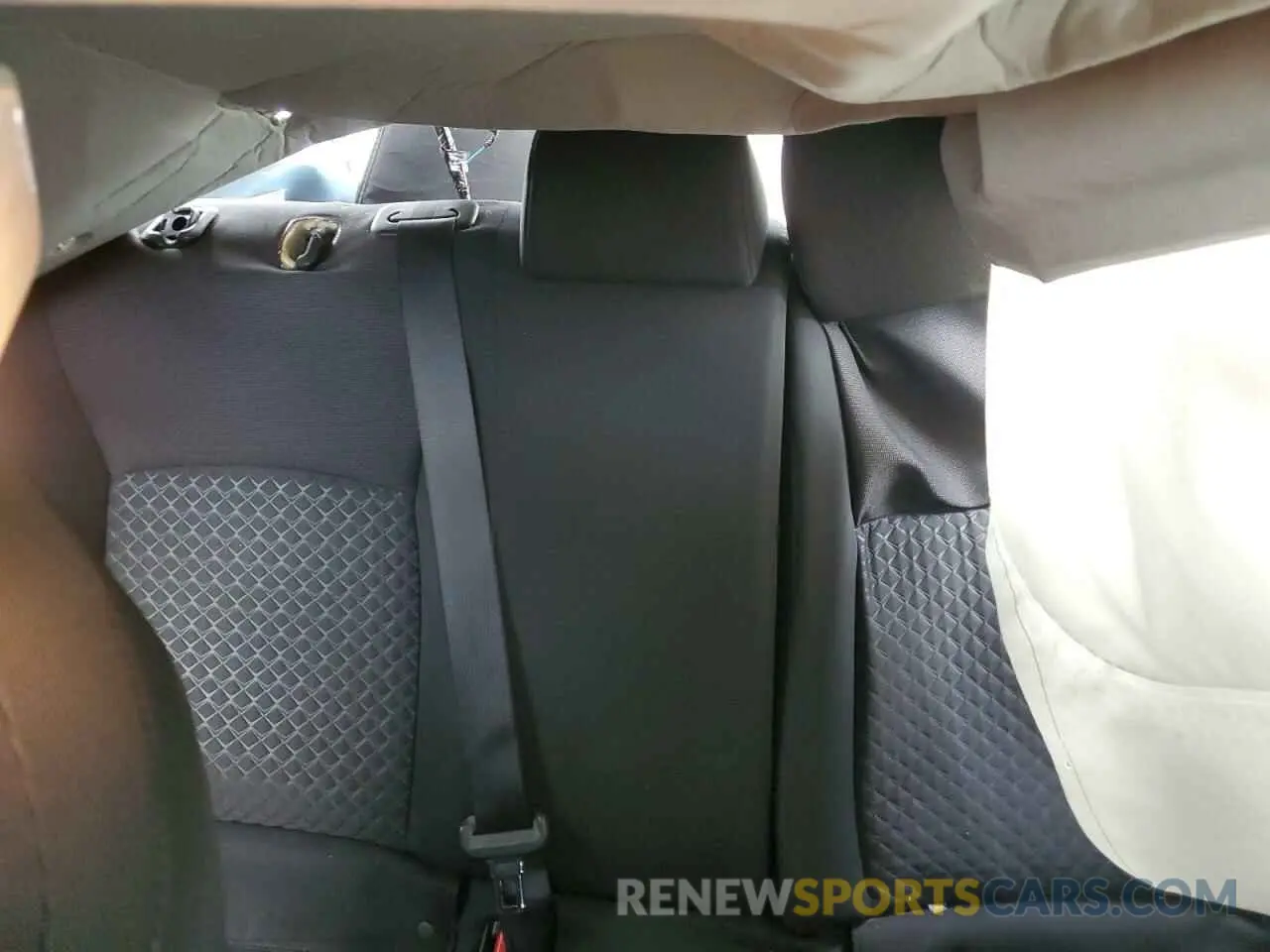 10 Photograph of a damaged car NMTKHMBX6MR129154 TOYOTA C-HR 2021