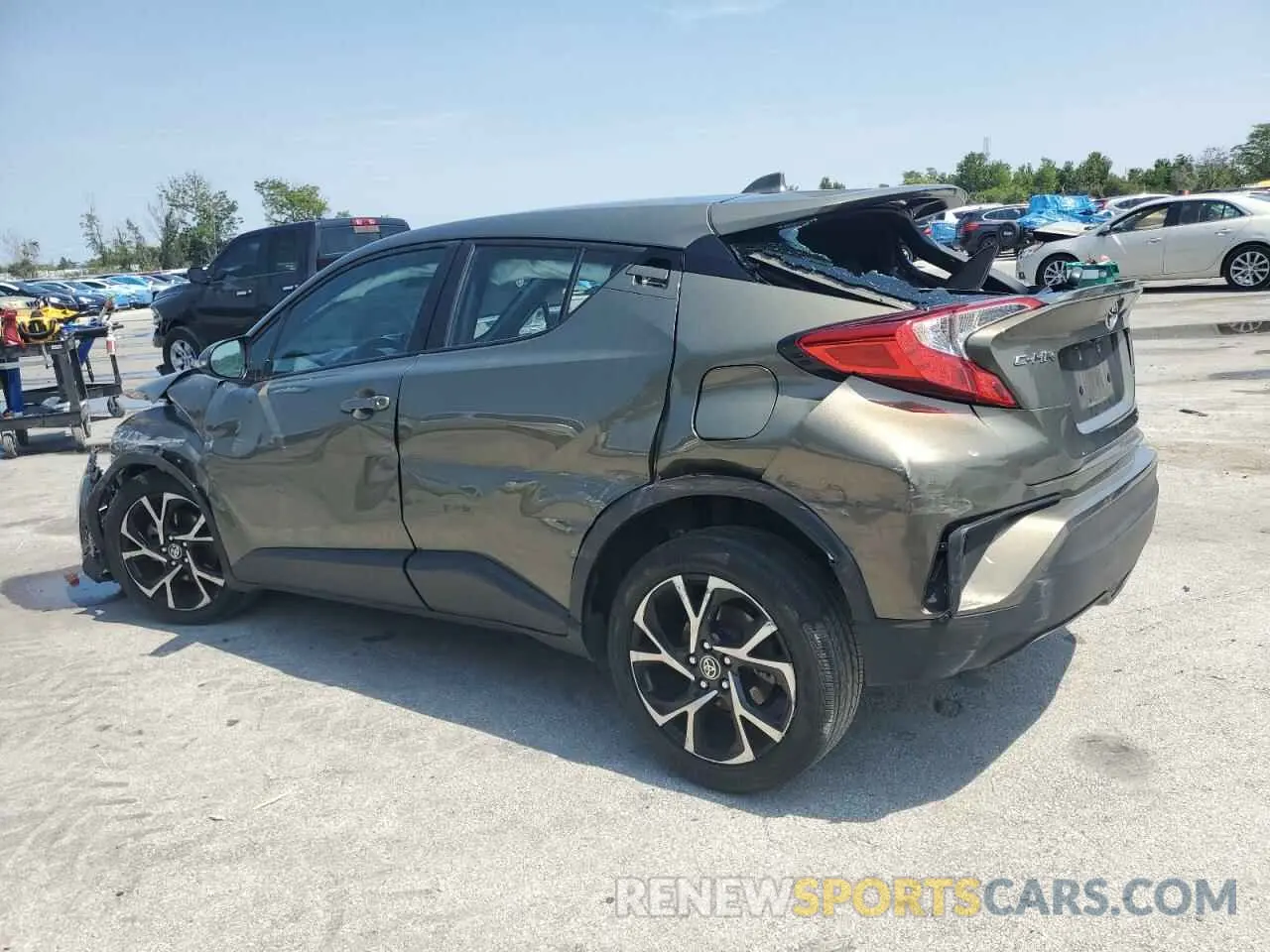 2 Photograph of a damaged car NMTKHMBX6MR131924 TOYOTA C-HR 2021
