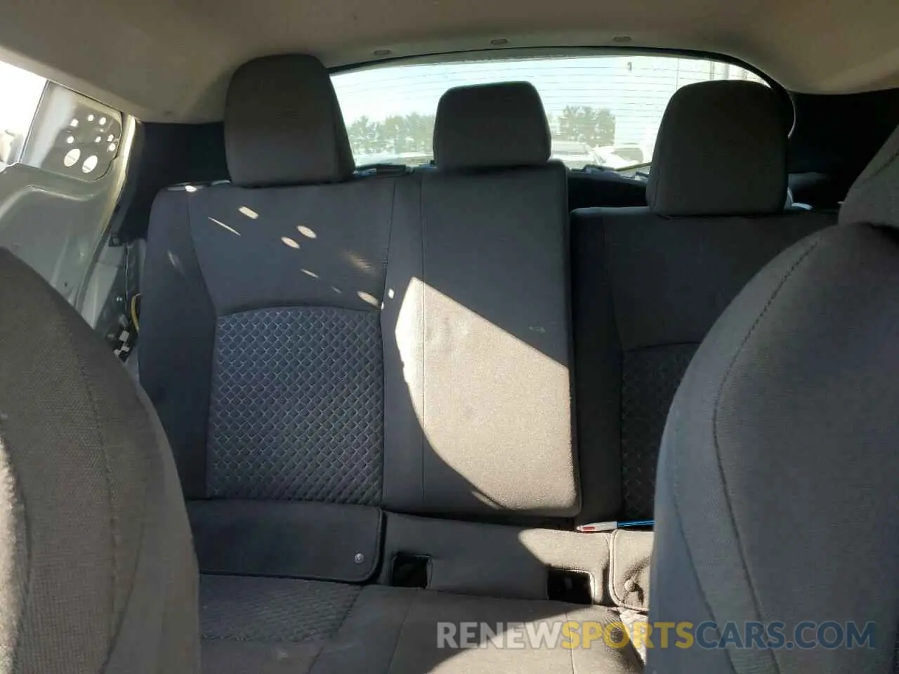 10 Photograph of a damaged car NMTKHMBX7MR121368 TOYOTA C-HR 2021