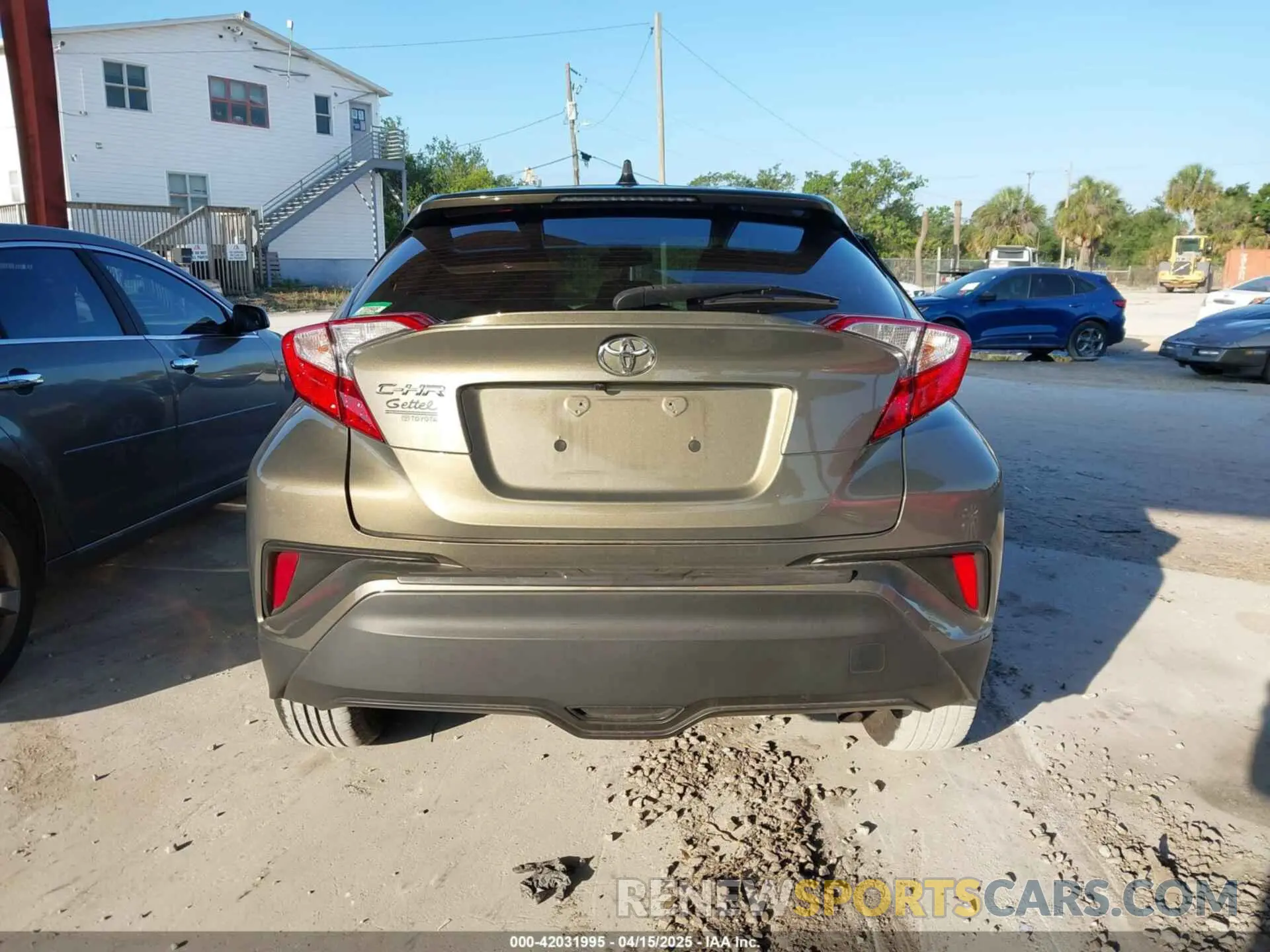 15 Фотография поврежденного автомобиля NMTKHMBX8MR126756 TOYOTA C-HR 2021
