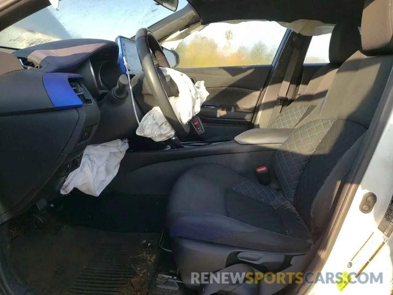 7 Photograph of a damaged car NMTKHMBX8MR128572 TOYOTA C-HR 2021