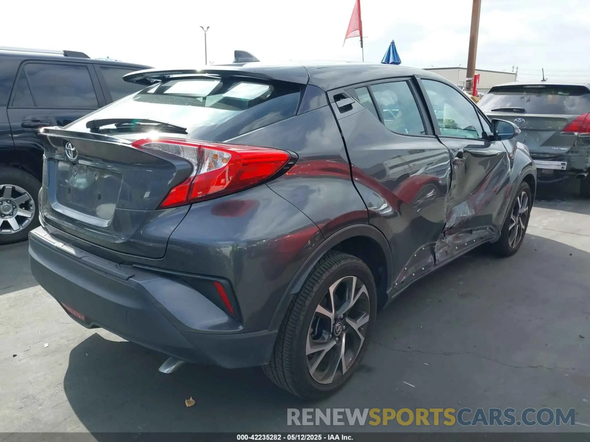 4 Фотография поврежденного автомобиля NMTKHMBX9MR133747 TOYOTA C-HR 2021