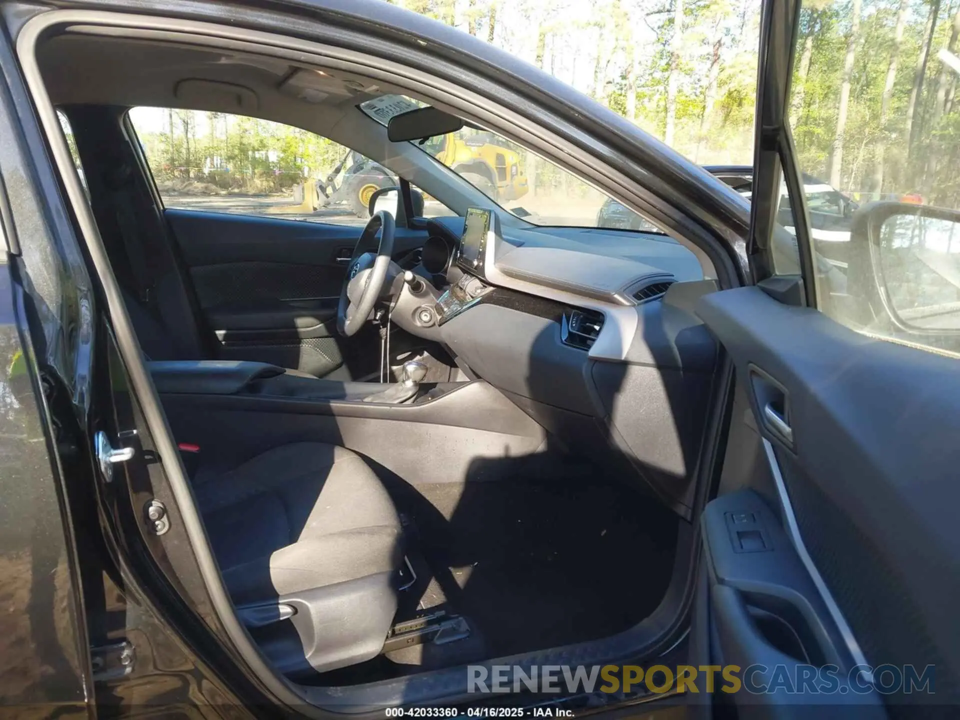 5 Photograph of a damaged car NMTKHMBXXMR118965 TOYOTA C-HR 2021