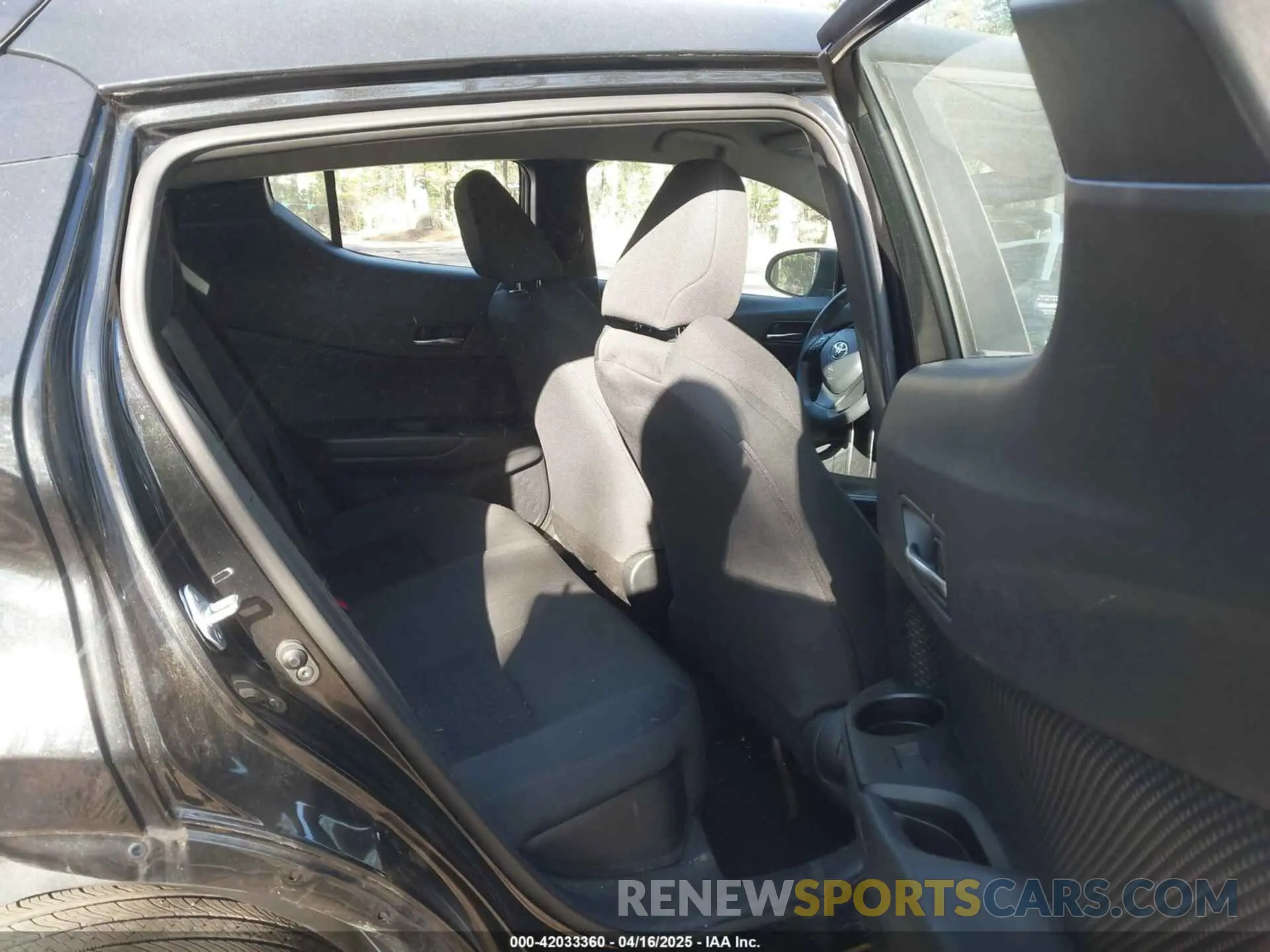 8 Photograph of a damaged car NMTKHMBXXMR118965 TOYOTA C-HR 2021