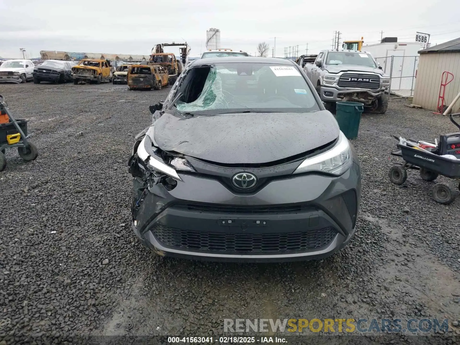 13 Фотография поврежденного автомобиля NMTKHMBX0NR143424 TOYOTA C-HR 2022