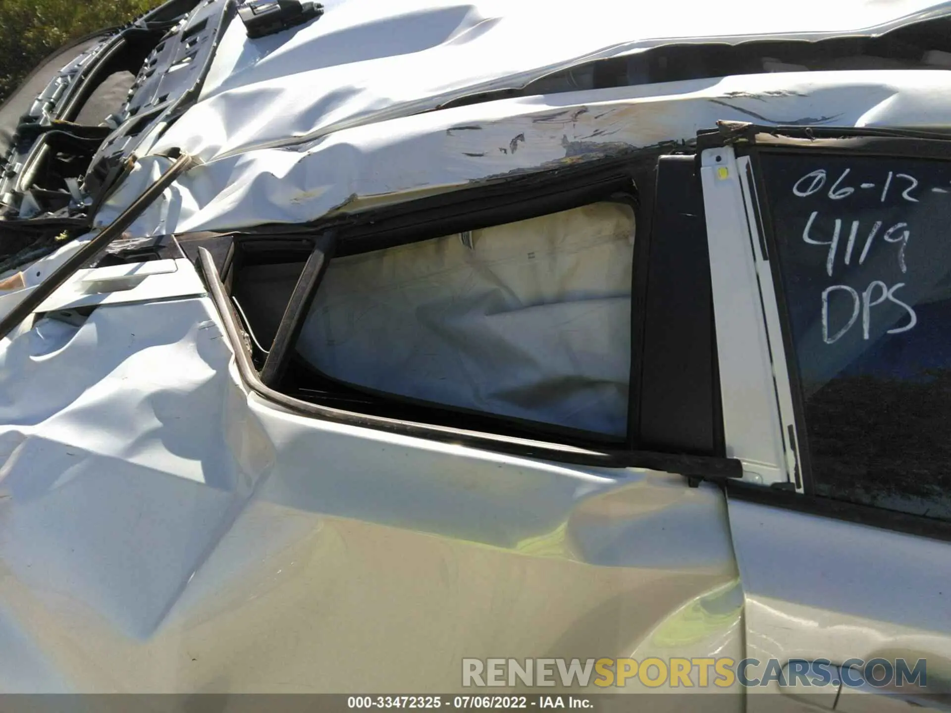 8 Photograph of a damaged car NMTKHMBX0NR144119 TOYOTA C-HR 2022