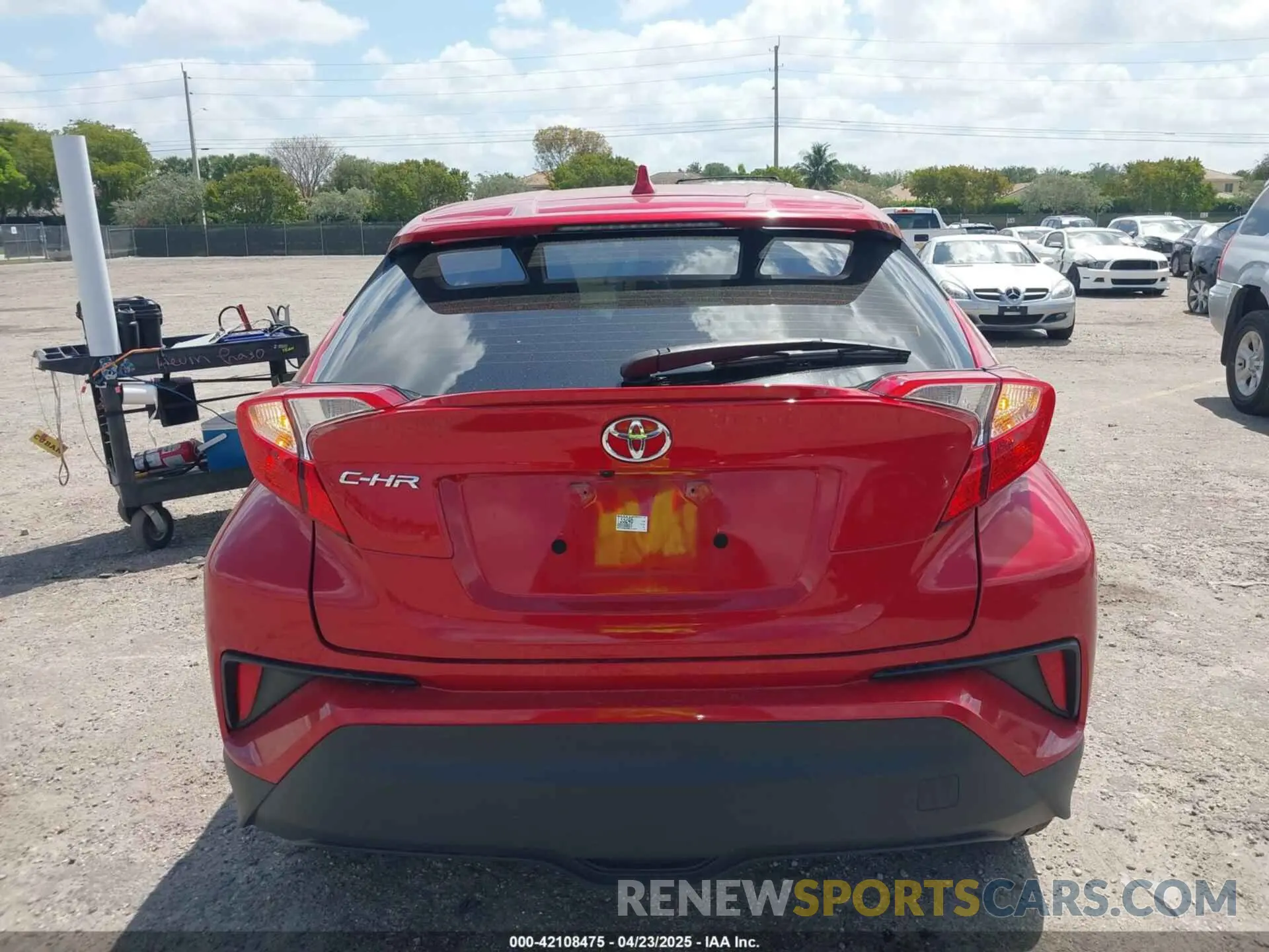 16 Photograph of a damaged car NMTKHMBX4NR141627 TOYOTA C-HR 2022