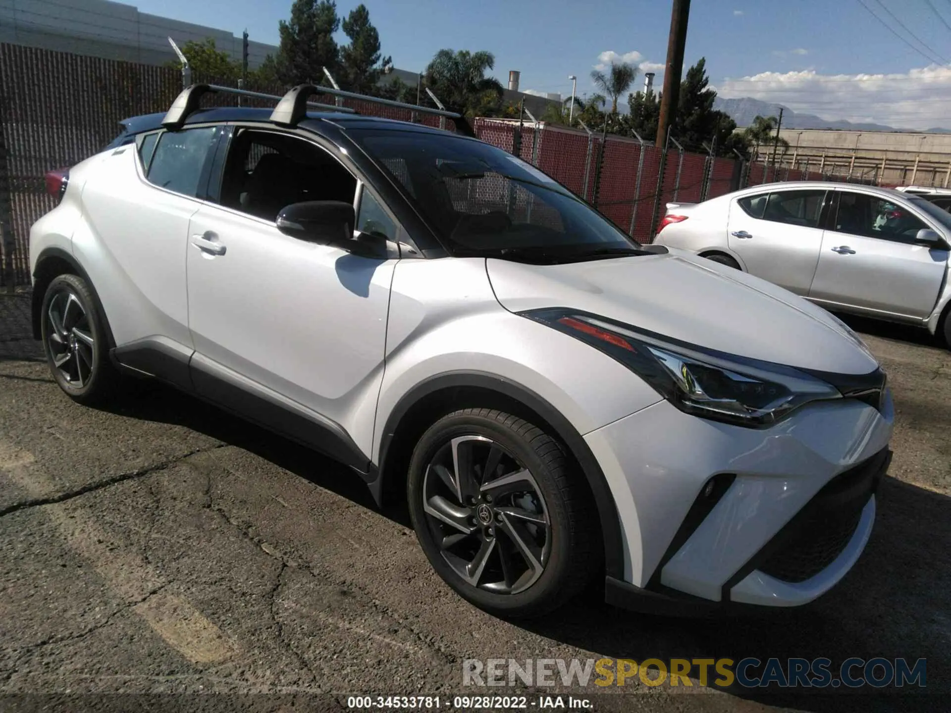 1 Photograph of a damaged car NMTKHMBX4NR145936 TOYOTA C-HR 2022