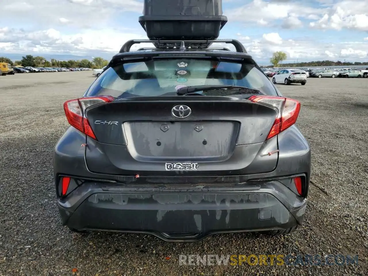 6 Photograph of a damaged car NMTKHMBX6NR141239 TOYOTA C-HR 2022