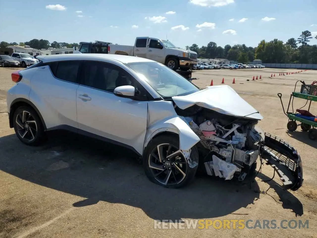 4 Photograph of a damaged car NMTKHMBX8NR143400 TOYOTA C-HR 2022