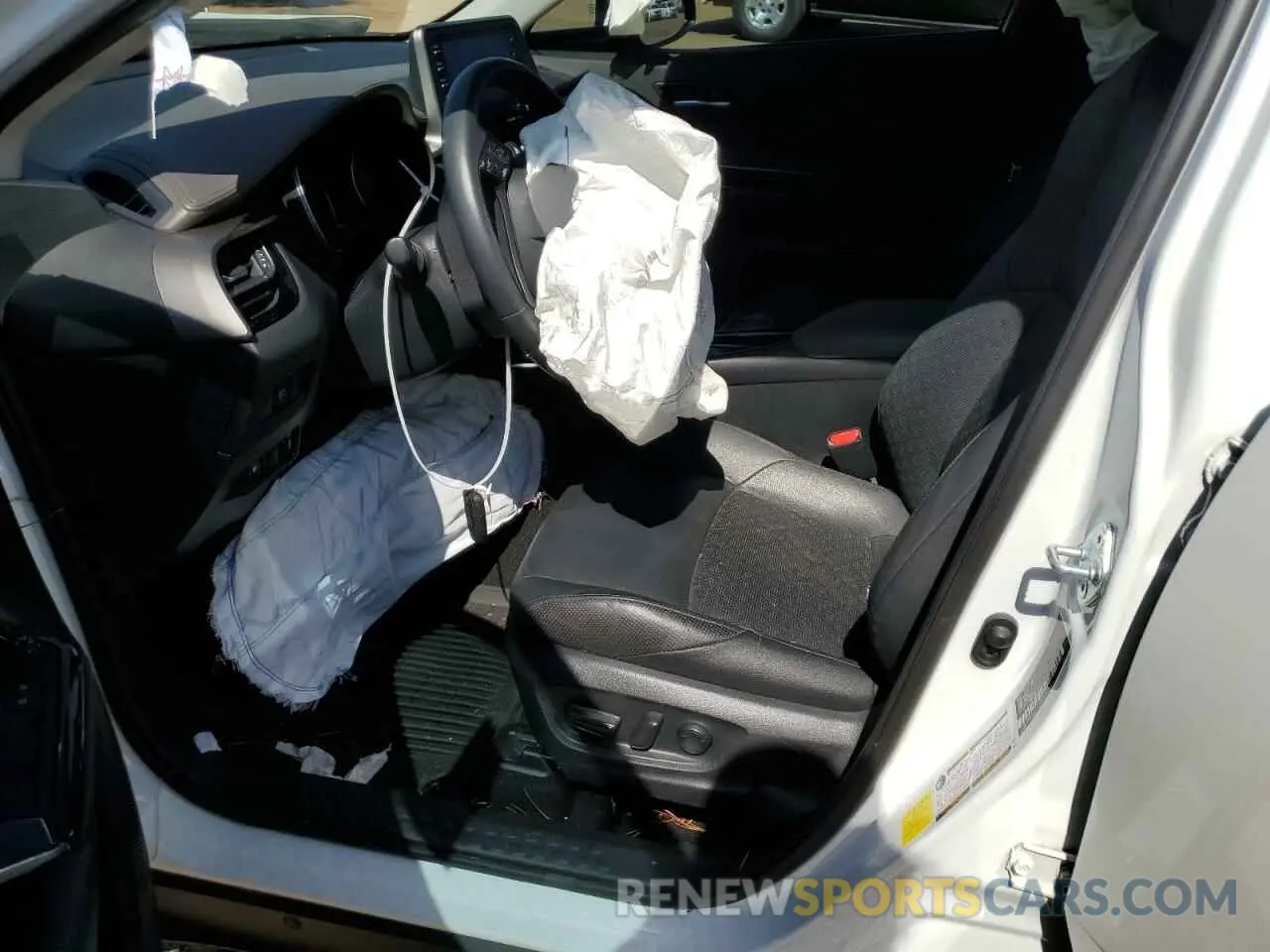 7 Photograph of a damaged car NMTKHMBX8NR143400 TOYOTA C-HR 2022