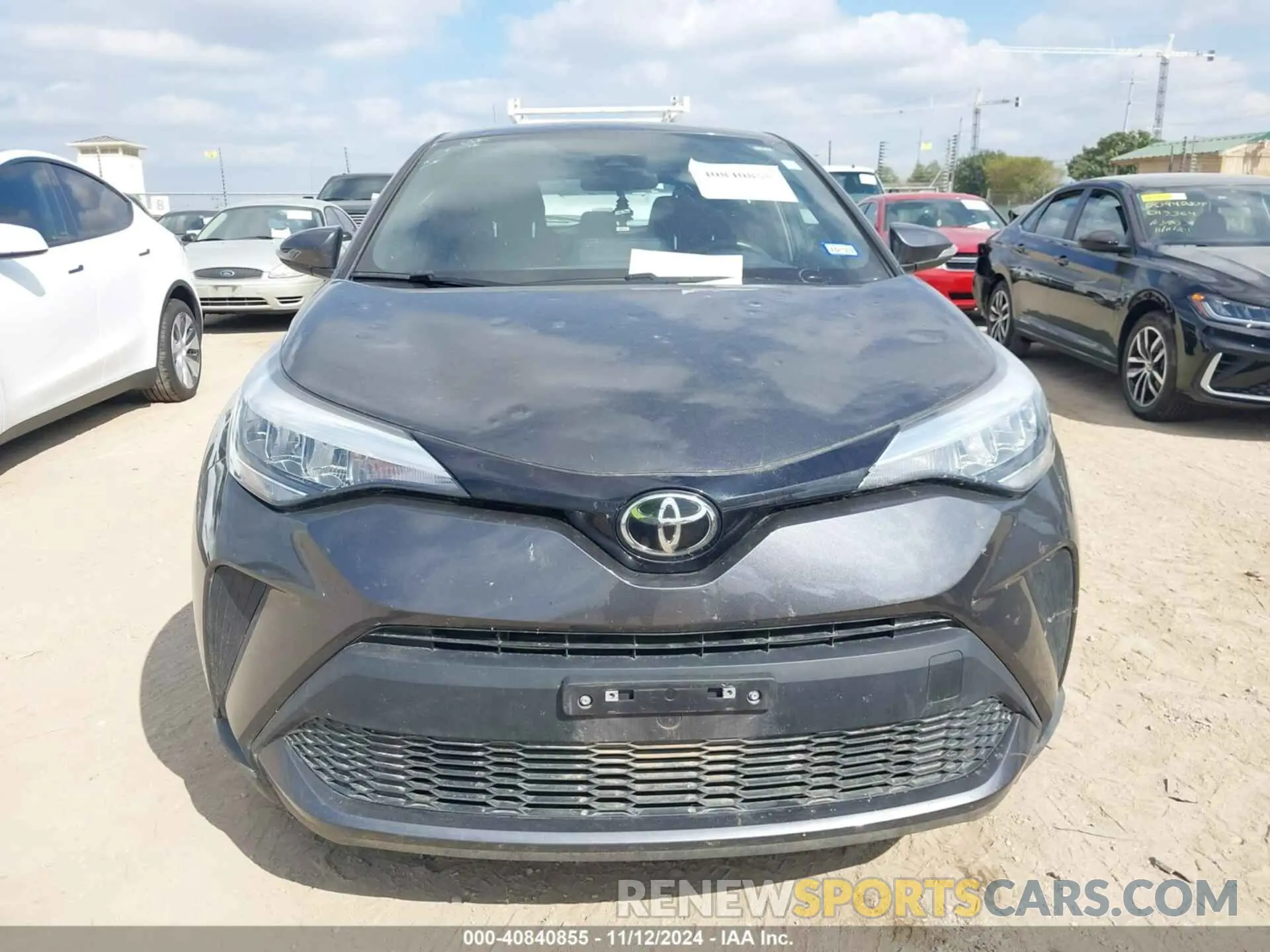 12 Photograph of a damaged car NMTKHMBX8NR146698 TOYOTA C-HR 2022