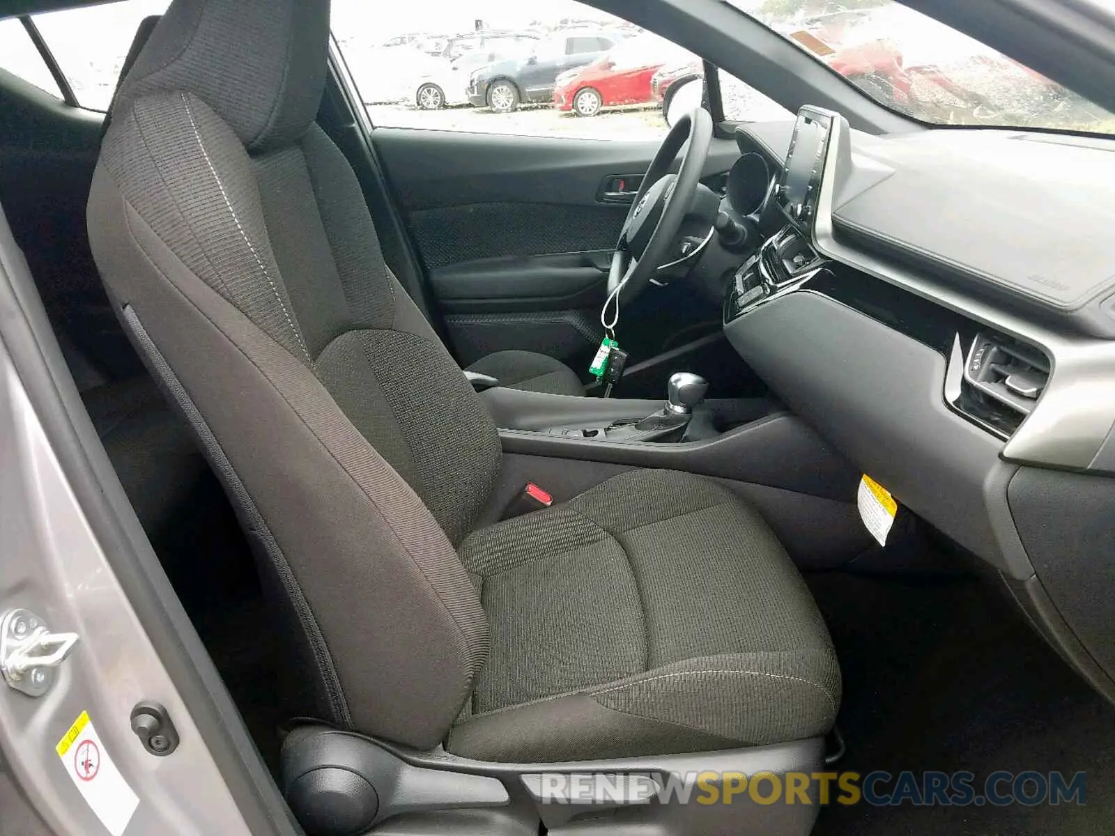 5 Photograph of a damaged car JTNKHMBX2K1024697 TOYOTA C-HR XLE 2019