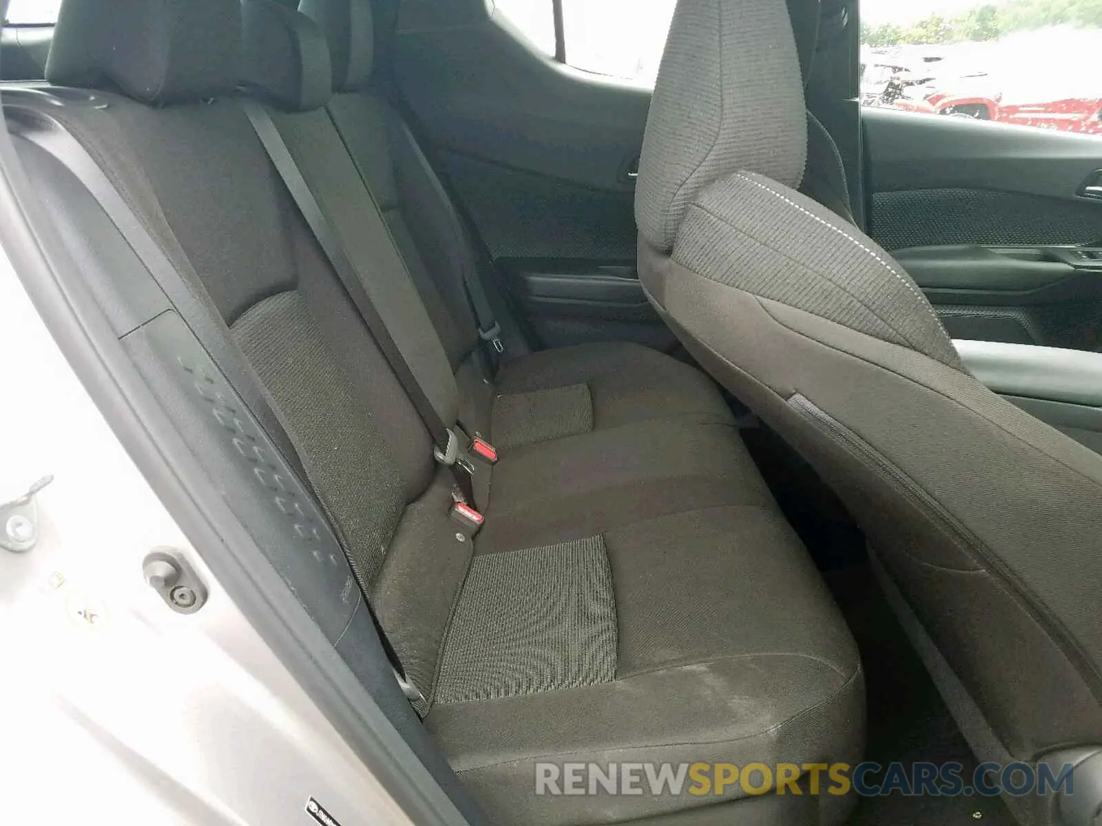 6 Photograph of a damaged car JTNKHMBX2K1024697 TOYOTA C-HR XLE 2019