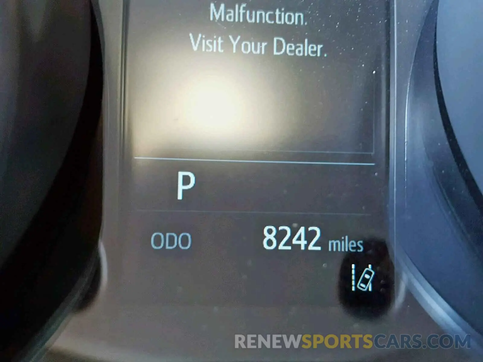 8 Photograph of a damaged car JTNKHMBX6K1020281 TOYOTA C-HR XLE 2019