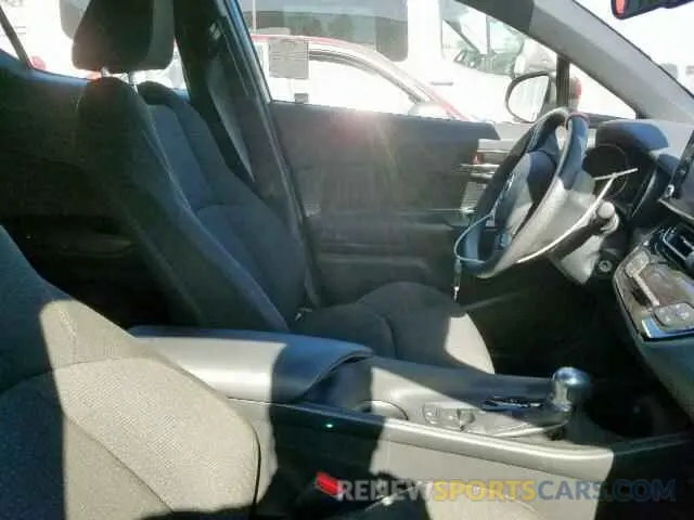 5 Photograph of a damaged car JTNKHMBXXK1031901 TOYOTA C-HR XLE 2019