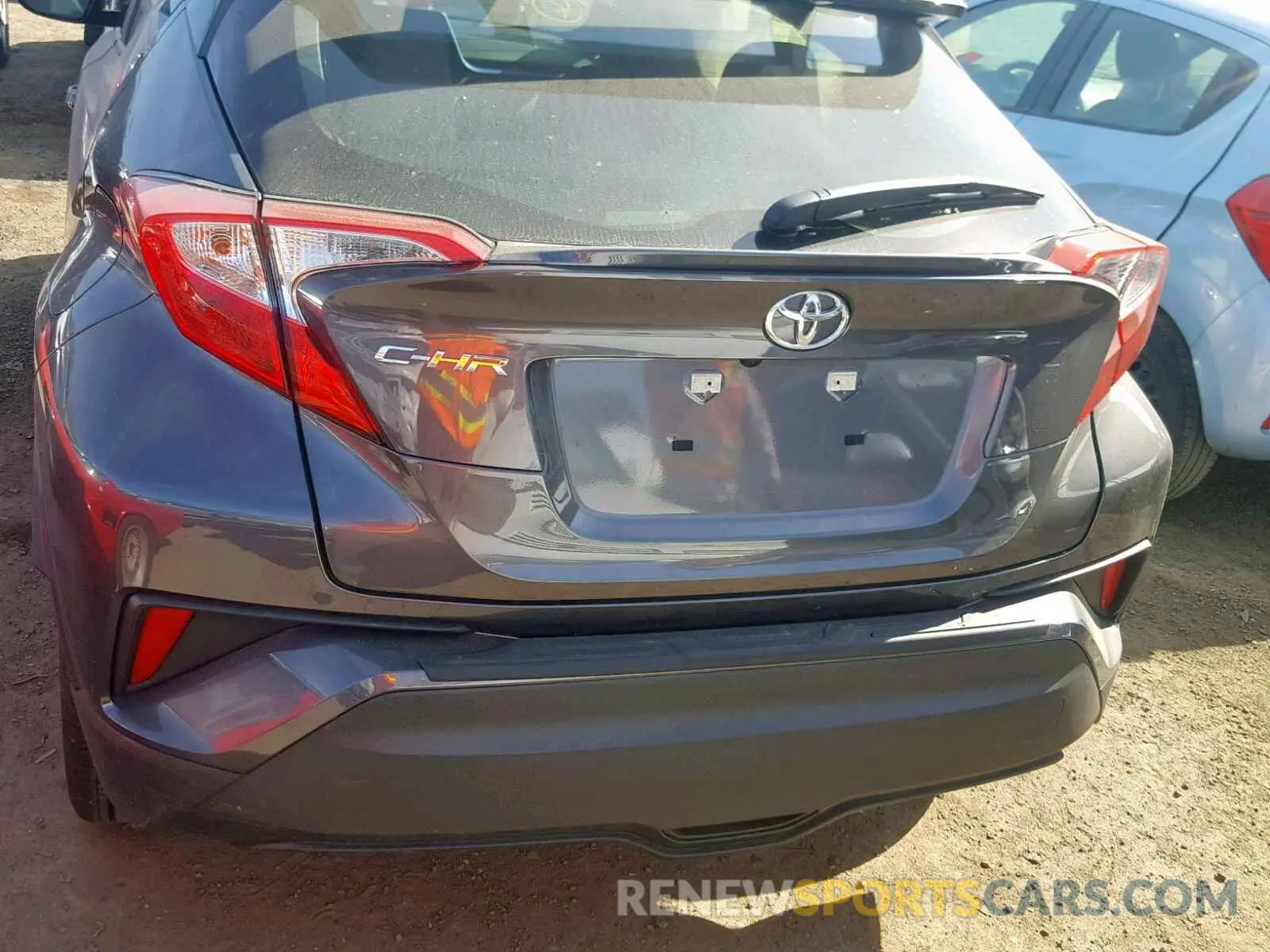 9 Photograph of a damaged car JTNKHMBXXK1032871 TOYOTA C-HR XLE 2019