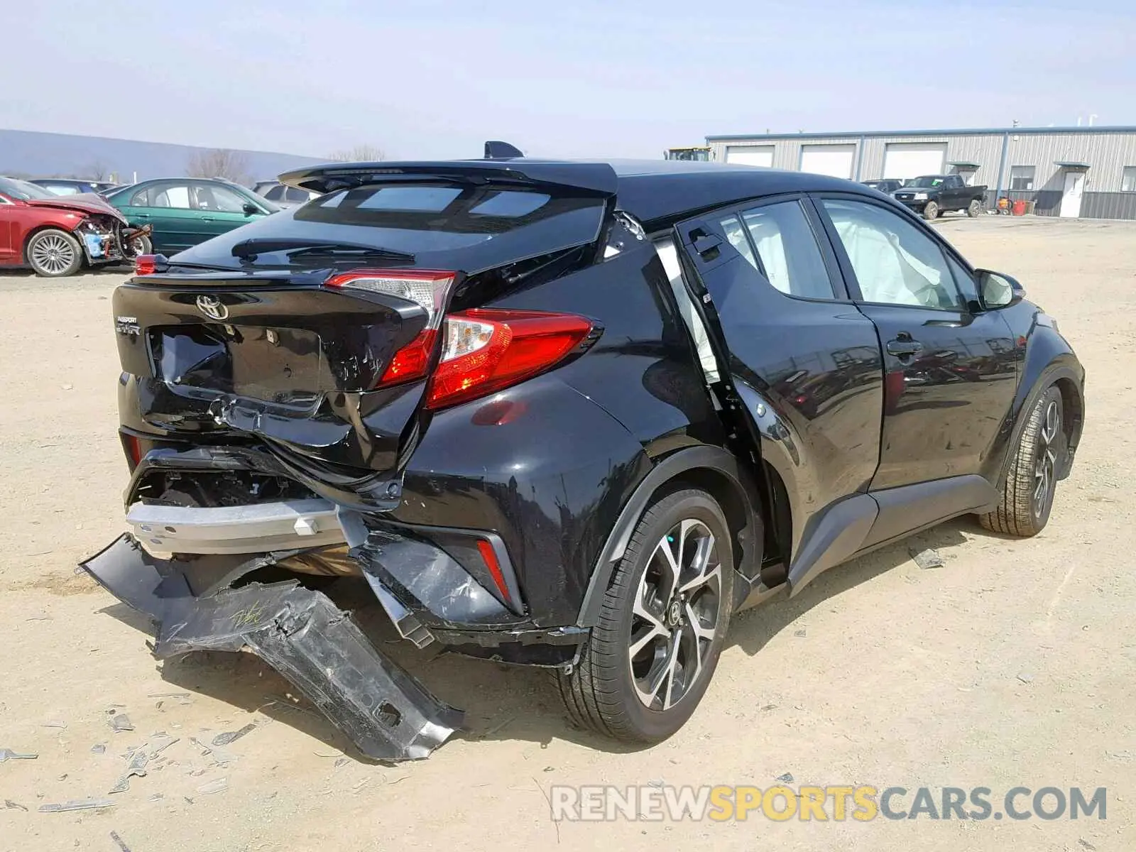 4 Photograph of a damaged car NMTKHMBX0KR068185 TOYOTA C-HR XLE 2019