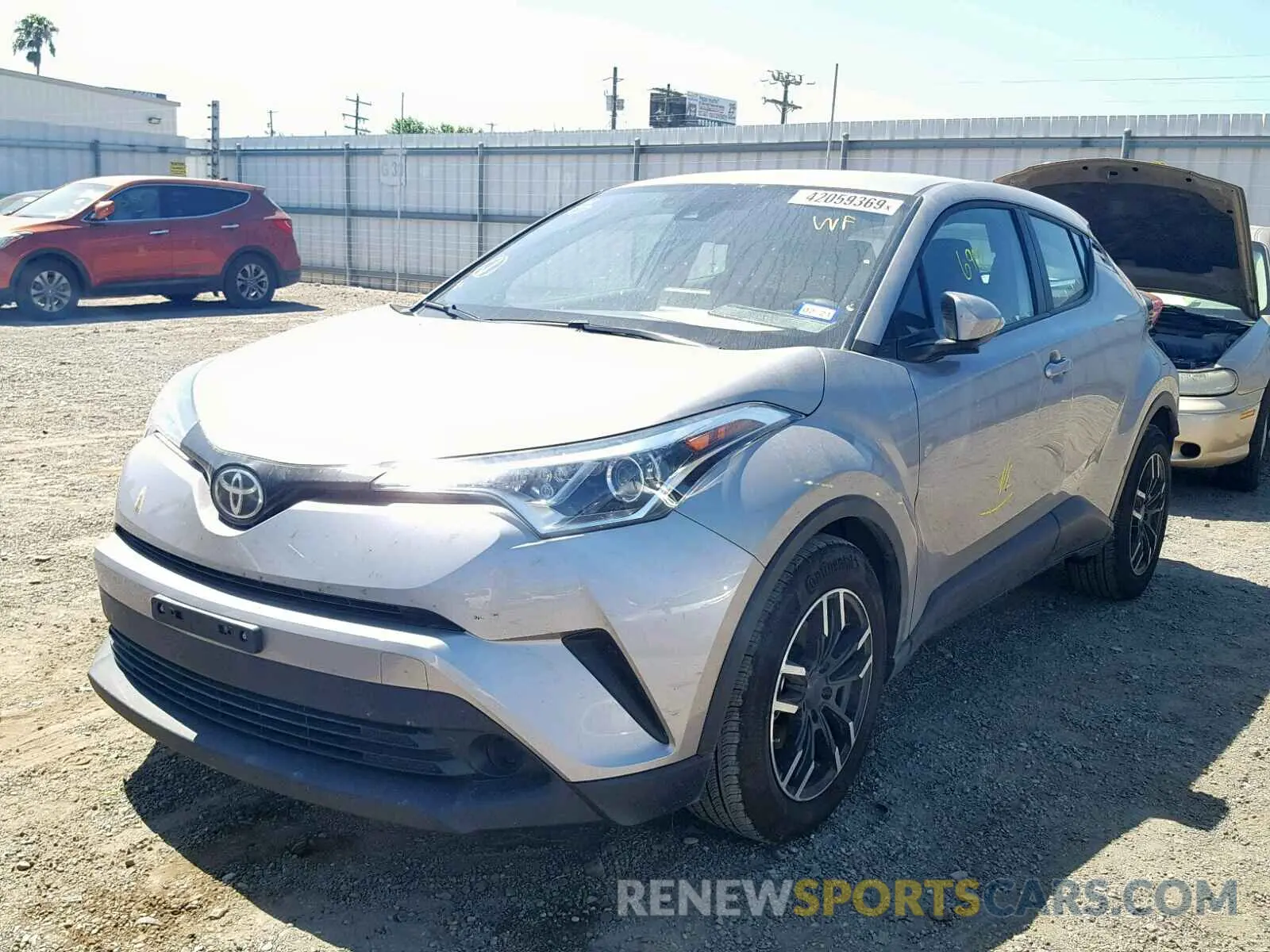 2 Photograph of a damaged car NMTKHMBX3KR080136 TOYOTA C-HR XLE 2019