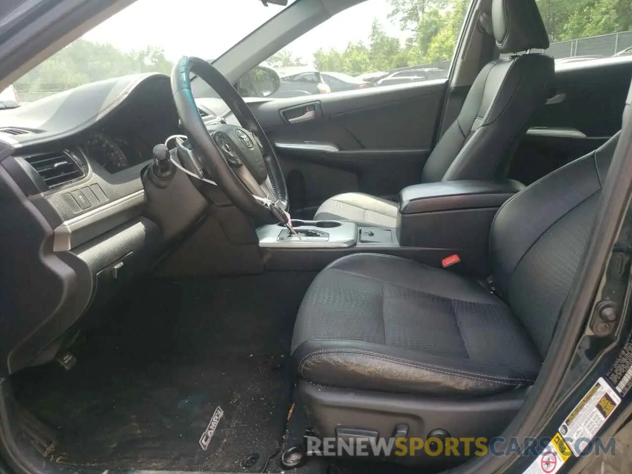 7 Photograph of a damaged car 4T1BF1FK1EU386672 TOYOTA CAMRY 2014