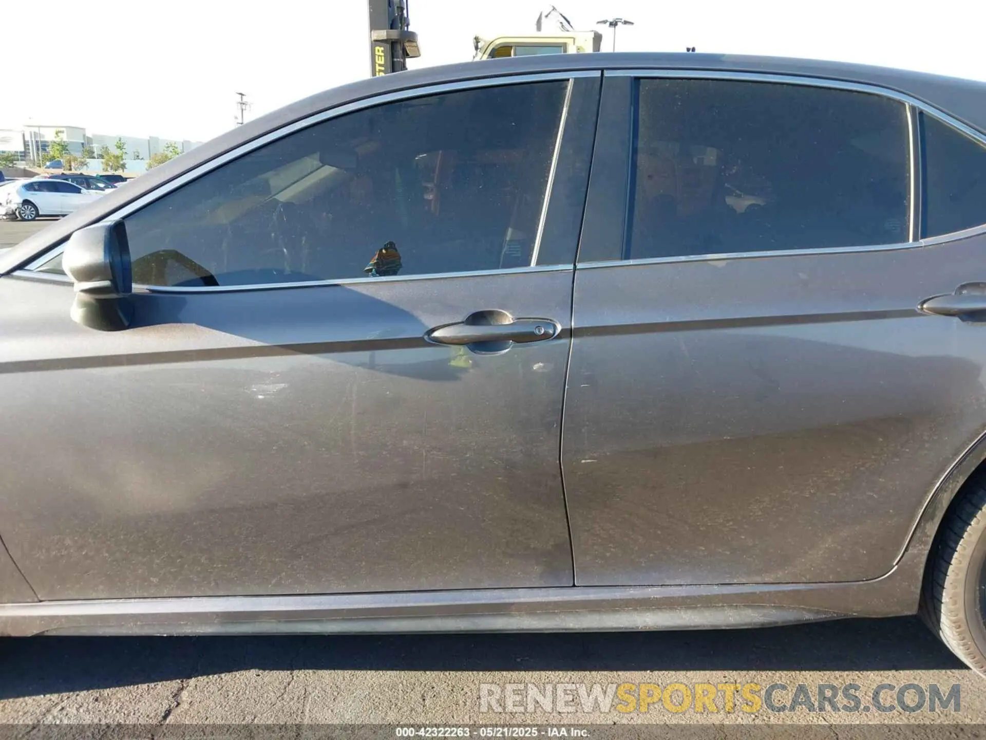 14 Photograph of a damaged car 4T1B11HK0KU161764 TOYOTA CAMRY 2019