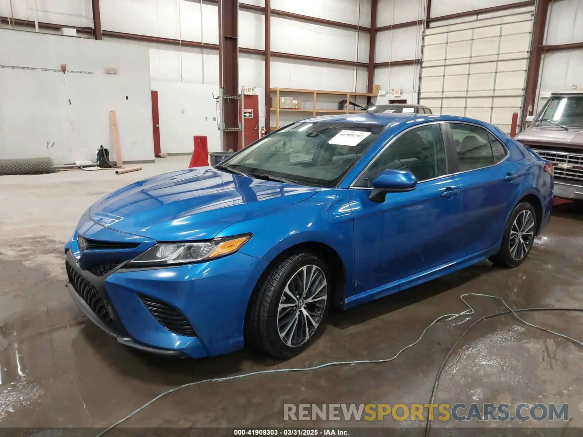 2 Photograph of a damaged car 4T1B11HK0KU166706 TOYOTA CAMRY 2019
