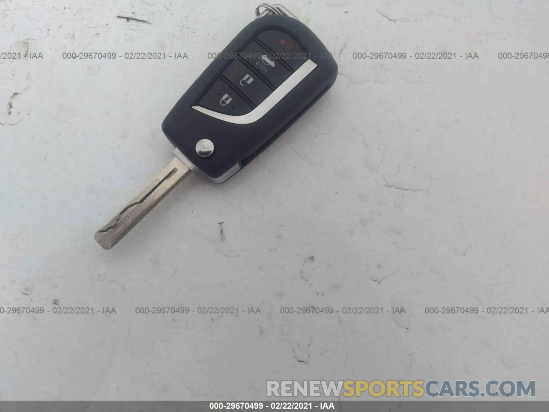 11 Photograph of a damaged car 4T1B11HK0KU170545 TOYOTA CAMRY 2019