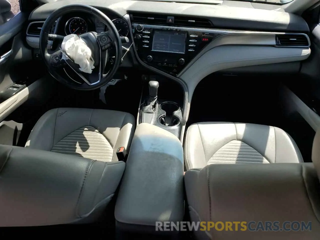 8 Фотография поврежденного автомобиля 4T1B11HK0KU173428 TOYOTA CAMRY 2019