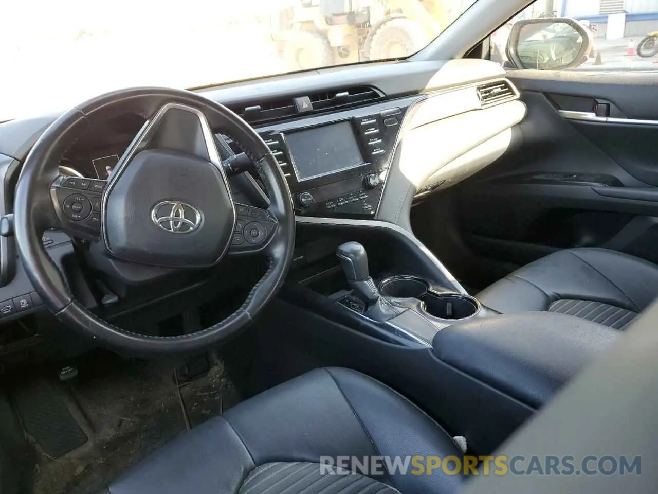 8 Photograph of a damaged car 4T1B11HK0KU175292 TOYOTA CAMRY 2019