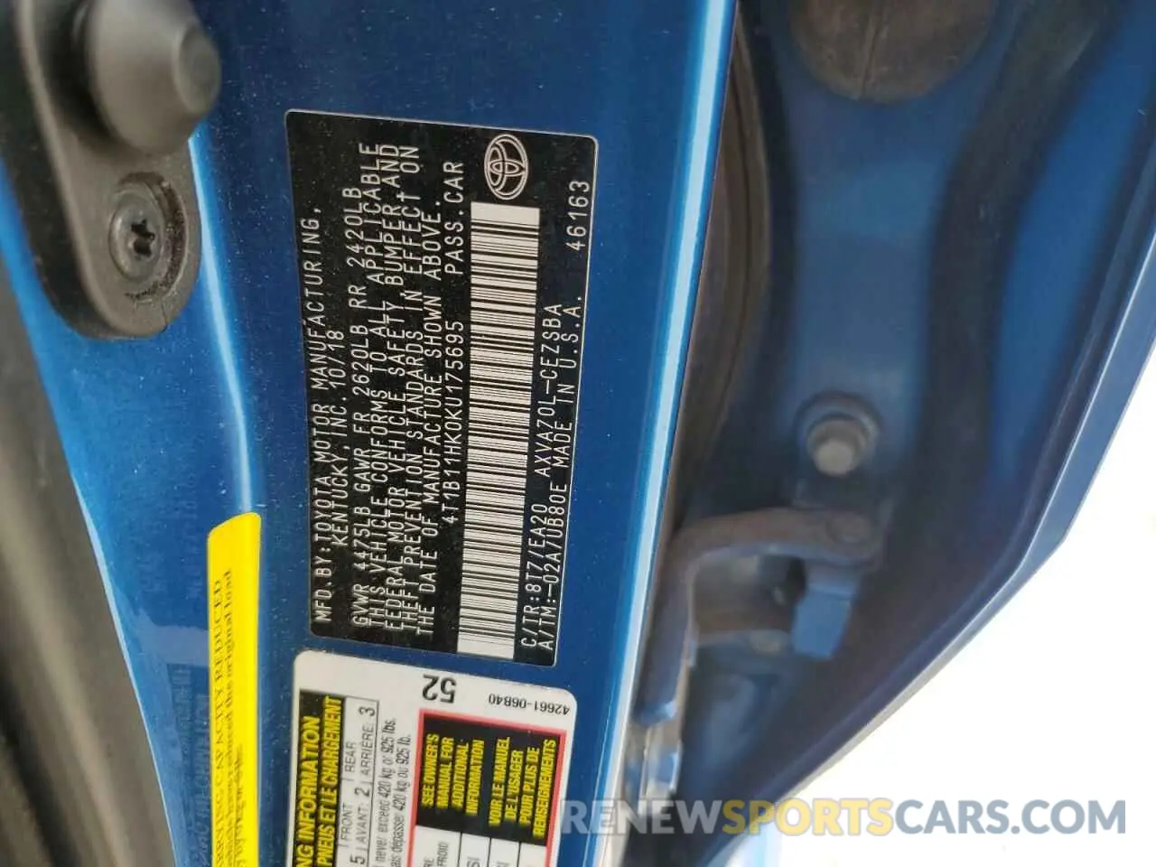 12 Photograph of a damaged car 4T1B11HK0KU175695 TOYOTA CAMRY 2019