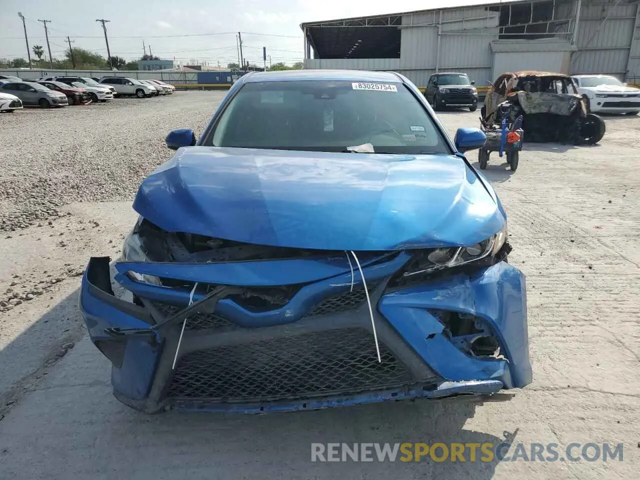 5 Photograph of a damaged car 4T1B11HK0KU175695 TOYOTA CAMRY 2019
