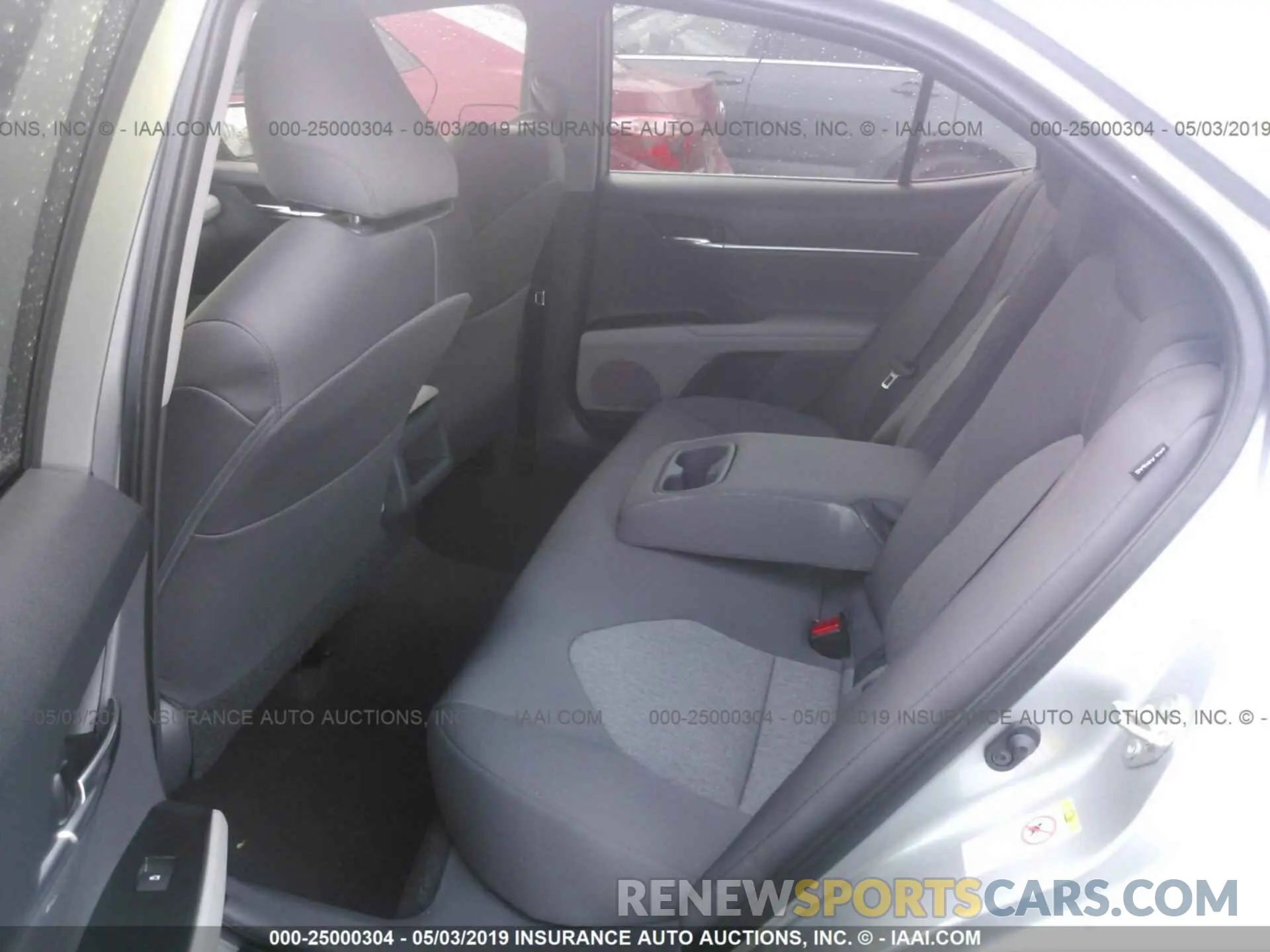 8 Photograph of a damaged car 4T1B11HK0KU183487 TOYOTA CAMRY 2019