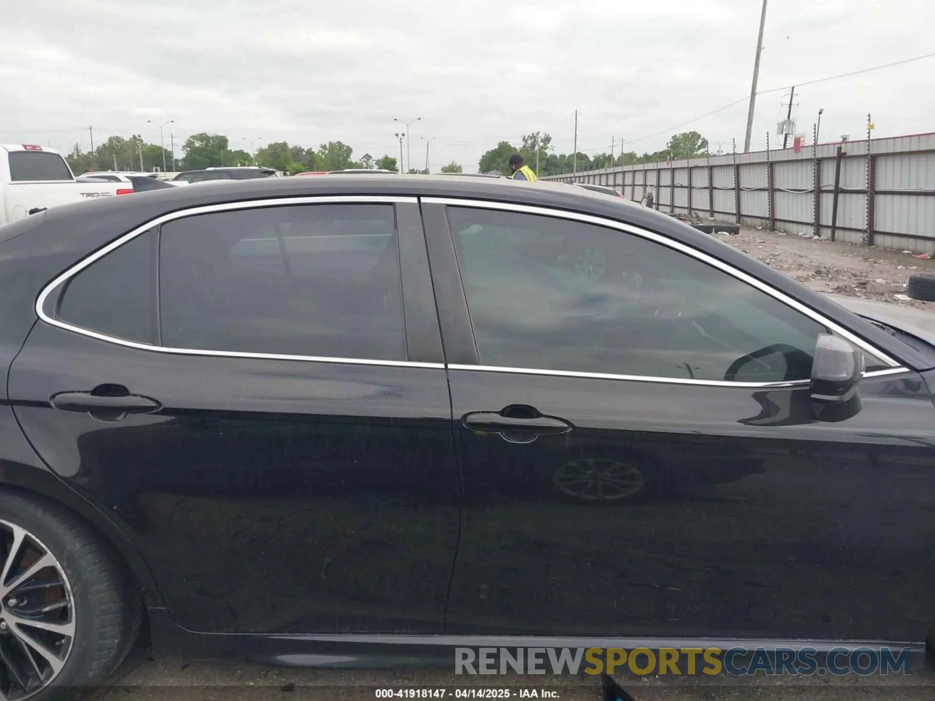 13 Фотография поврежденного автомобиля 4T1B11HK0KU201034 TOYOTA CAMRY 2019
