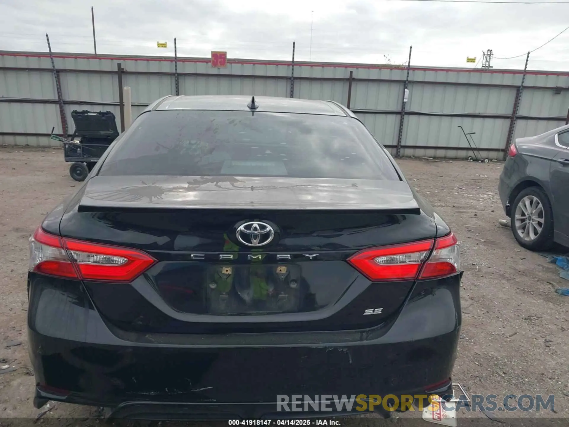 16 Фотография поврежденного автомобиля 4T1B11HK0KU201034 TOYOTA CAMRY 2019