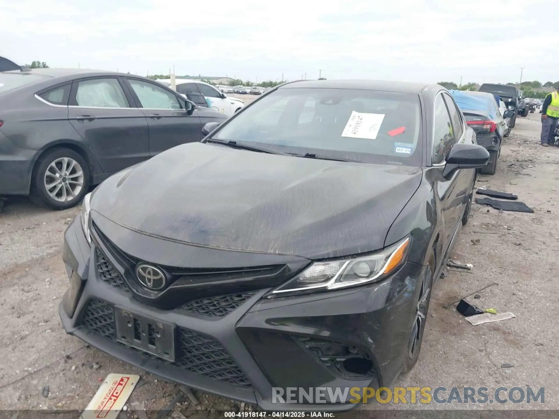 2 Фотография поврежденного автомобиля 4T1B11HK0KU201034 TOYOTA CAMRY 2019