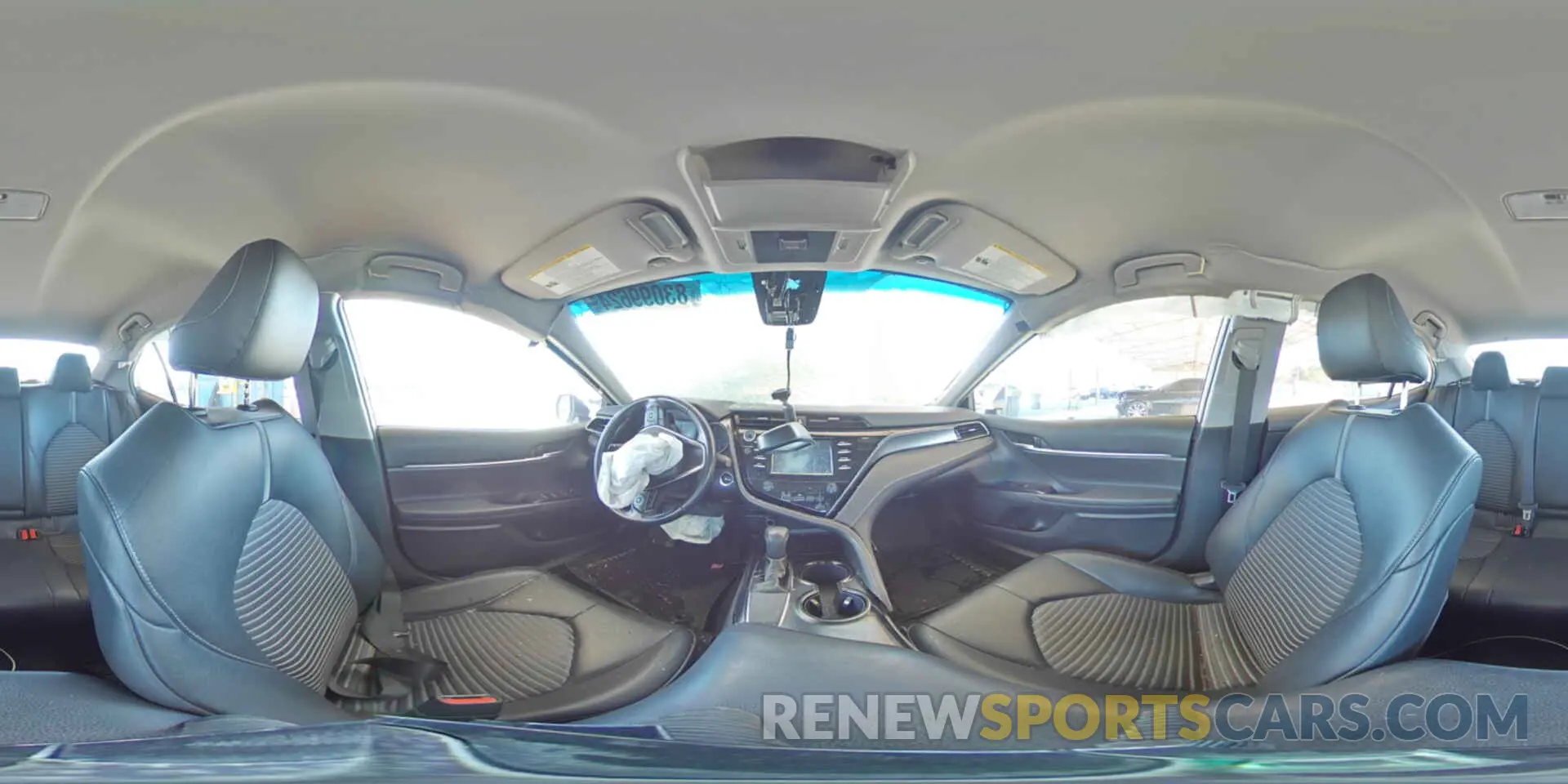 12 Photograph of a damaged car 4T1B11HK0KU207724 TOYOTA CAMRY 2019