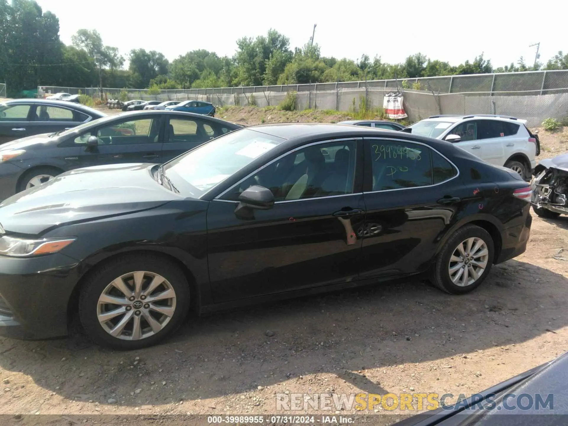 14 Фотография поврежденного автомобиля 4T1B11HK0KU215399 TOYOTA CAMRY 2019