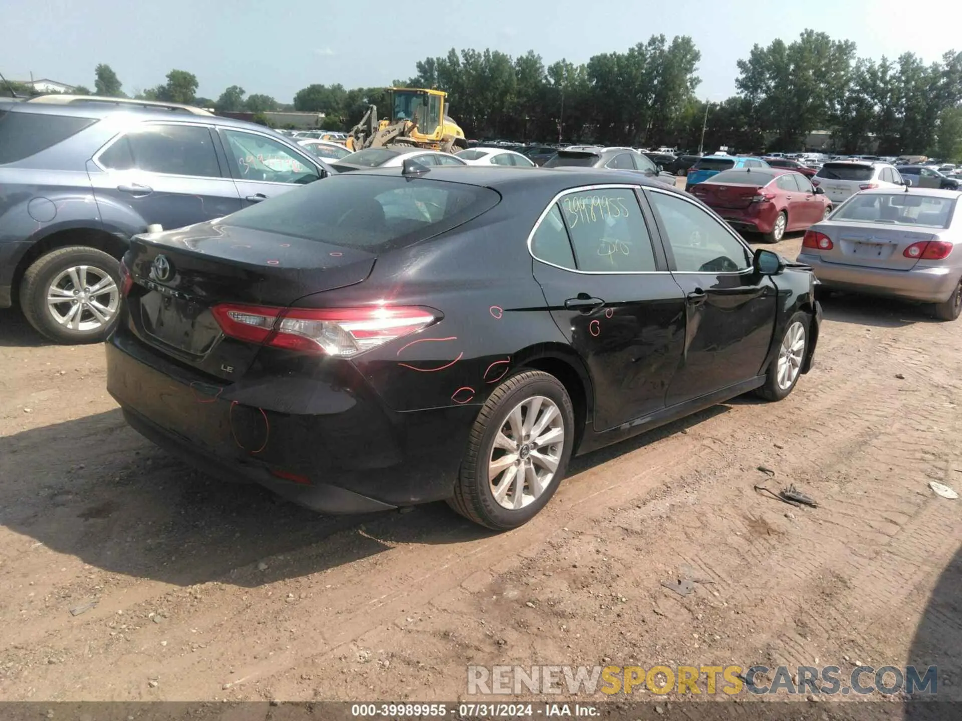 4 Фотография поврежденного автомобиля 4T1B11HK0KU215399 TOYOTA CAMRY 2019