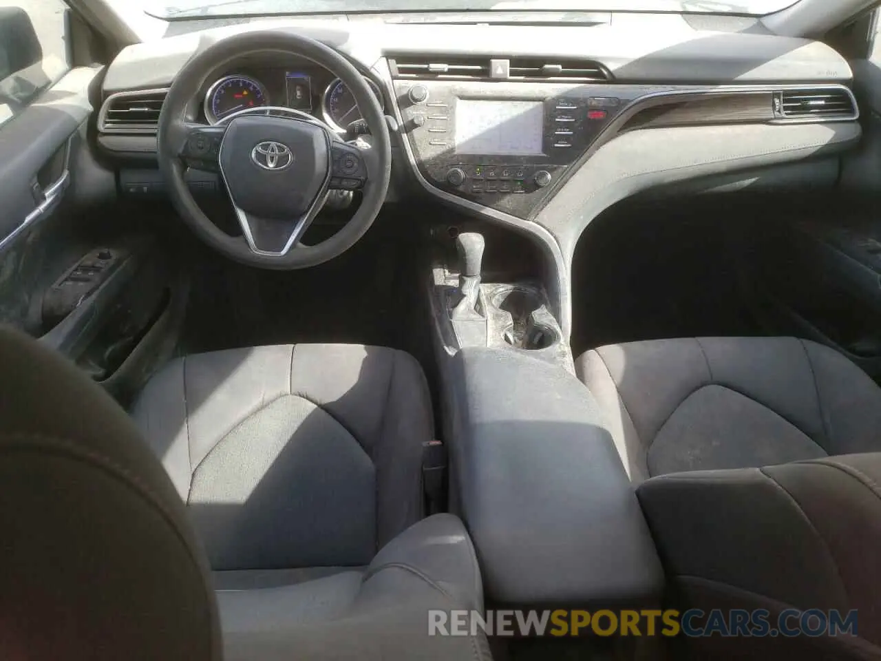 8 Photograph of a damaged car 4T1B11HK0KU216892 TOYOTA CAMRY 2019