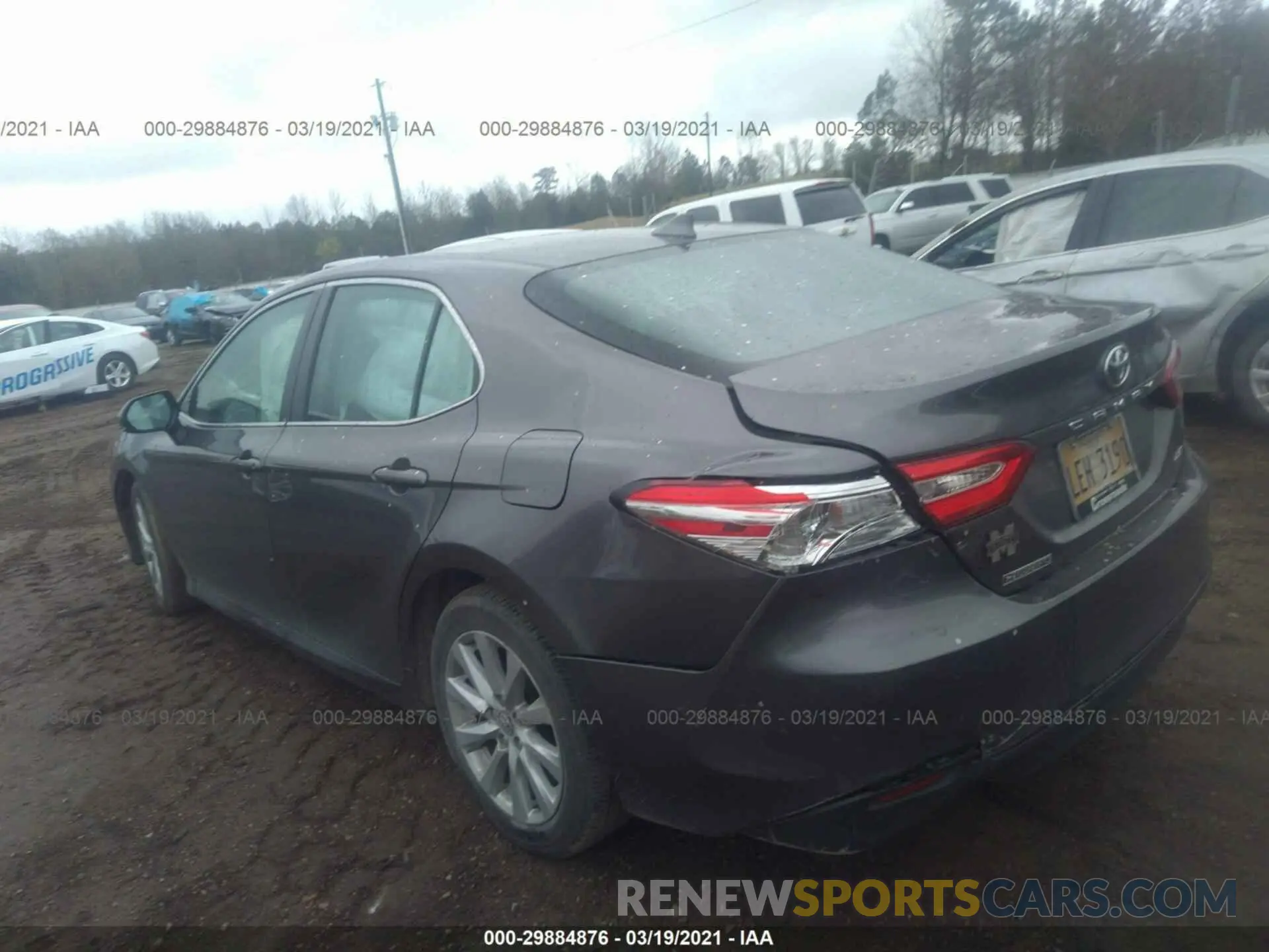 3 Photograph of a damaged car 4T1B11HK0KU226919 TOYOTA CAMRY 2019