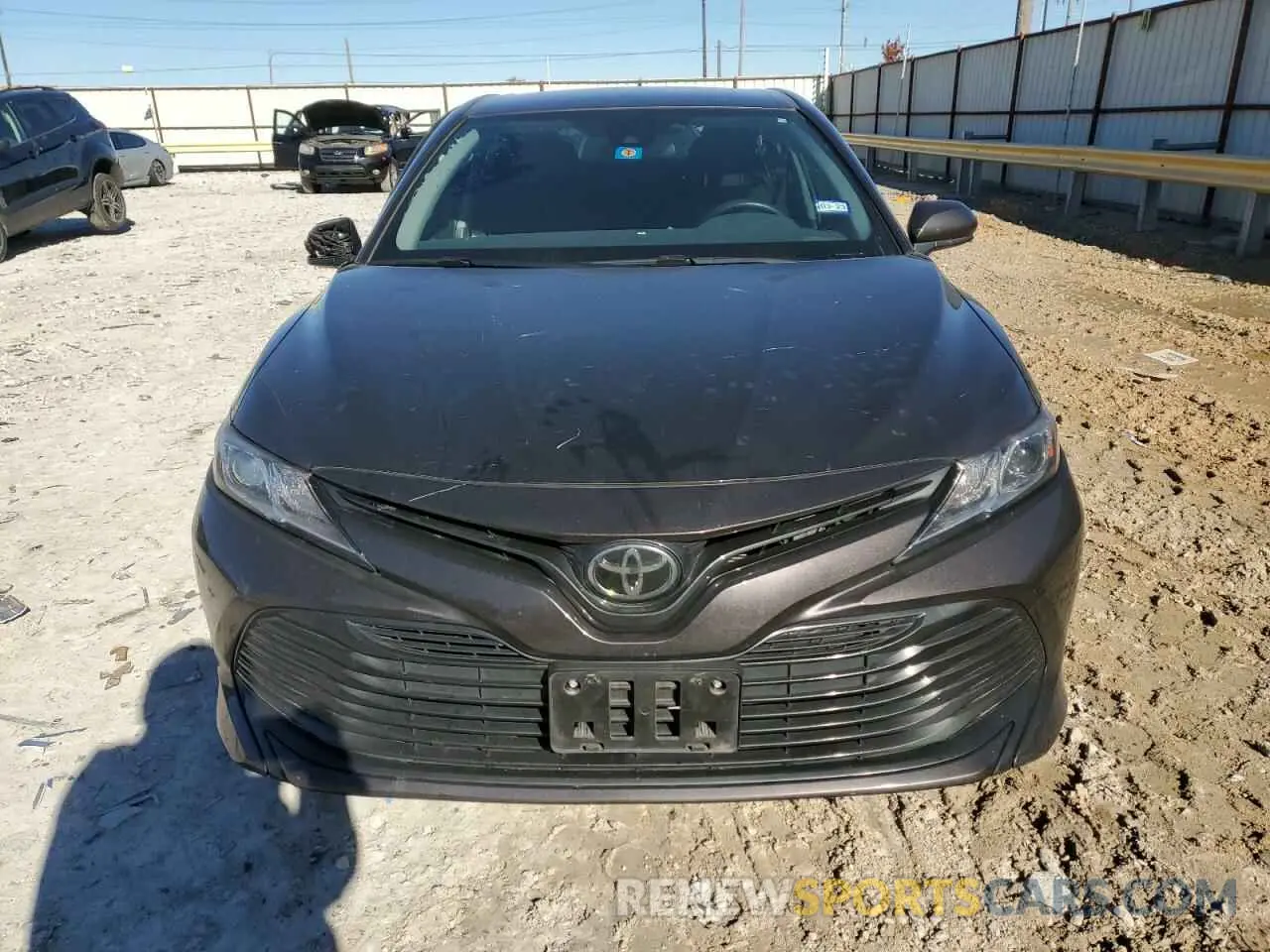 5 Photograph of a damaged car 4T1B11HK0KU227892 TOYOTA CAMRY 2019
