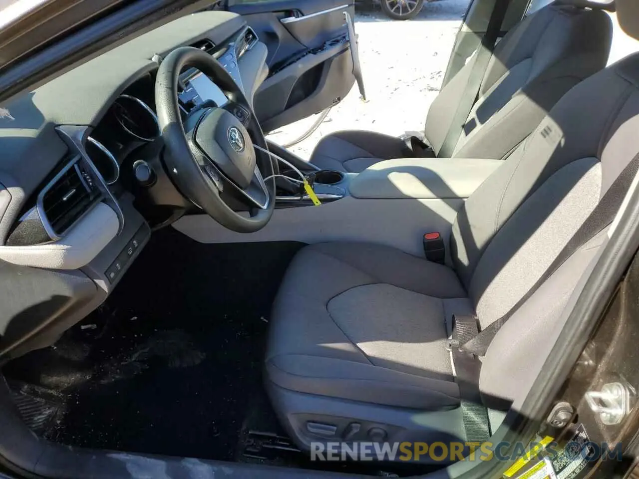 7 Photograph of a damaged car 4T1B11HK0KU227892 TOYOTA CAMRY 2019