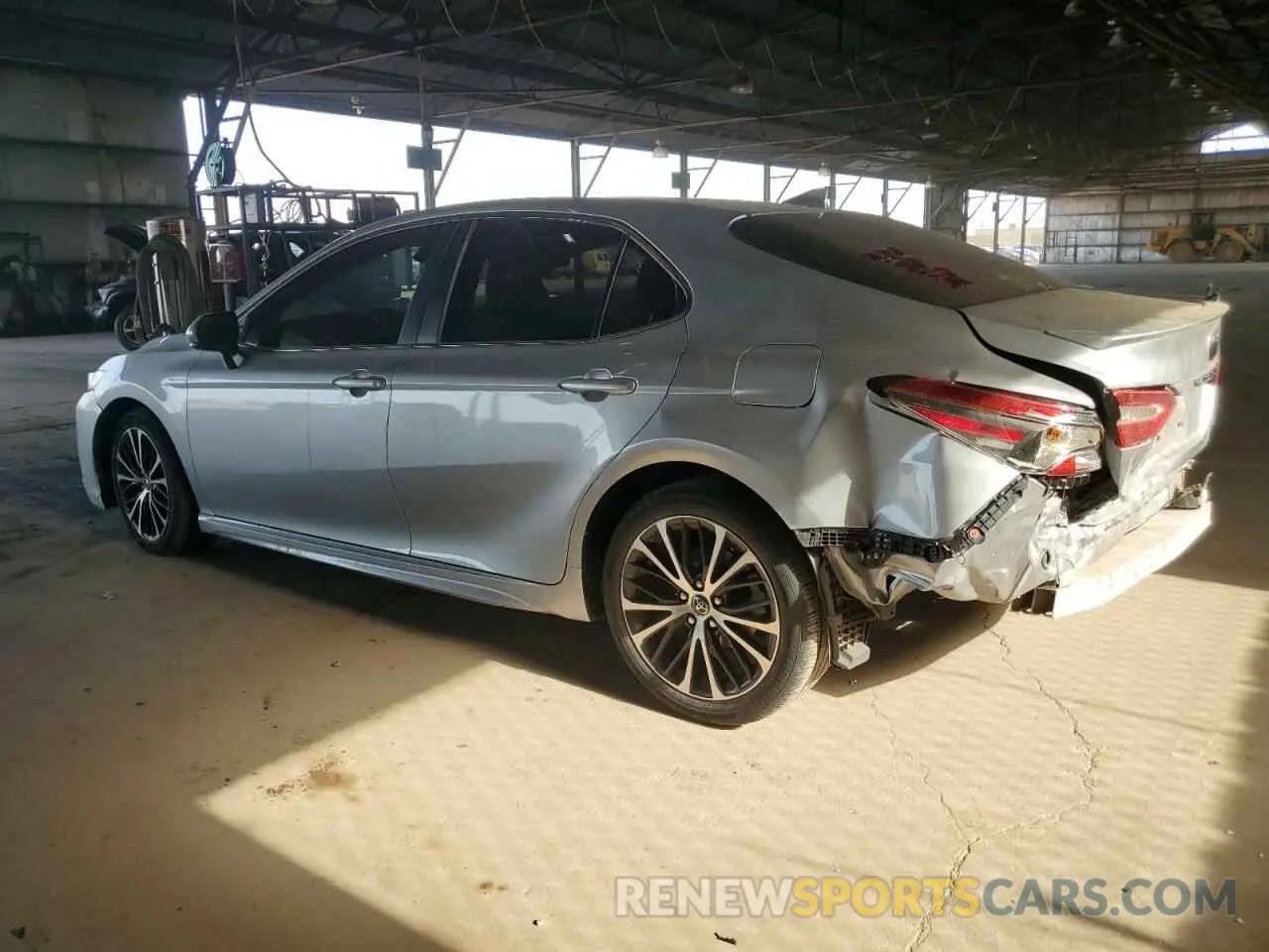 2 Фотография поврежденного автомобиля 4T1B11HK0KU228136 TOYOTA CAMRY 2019